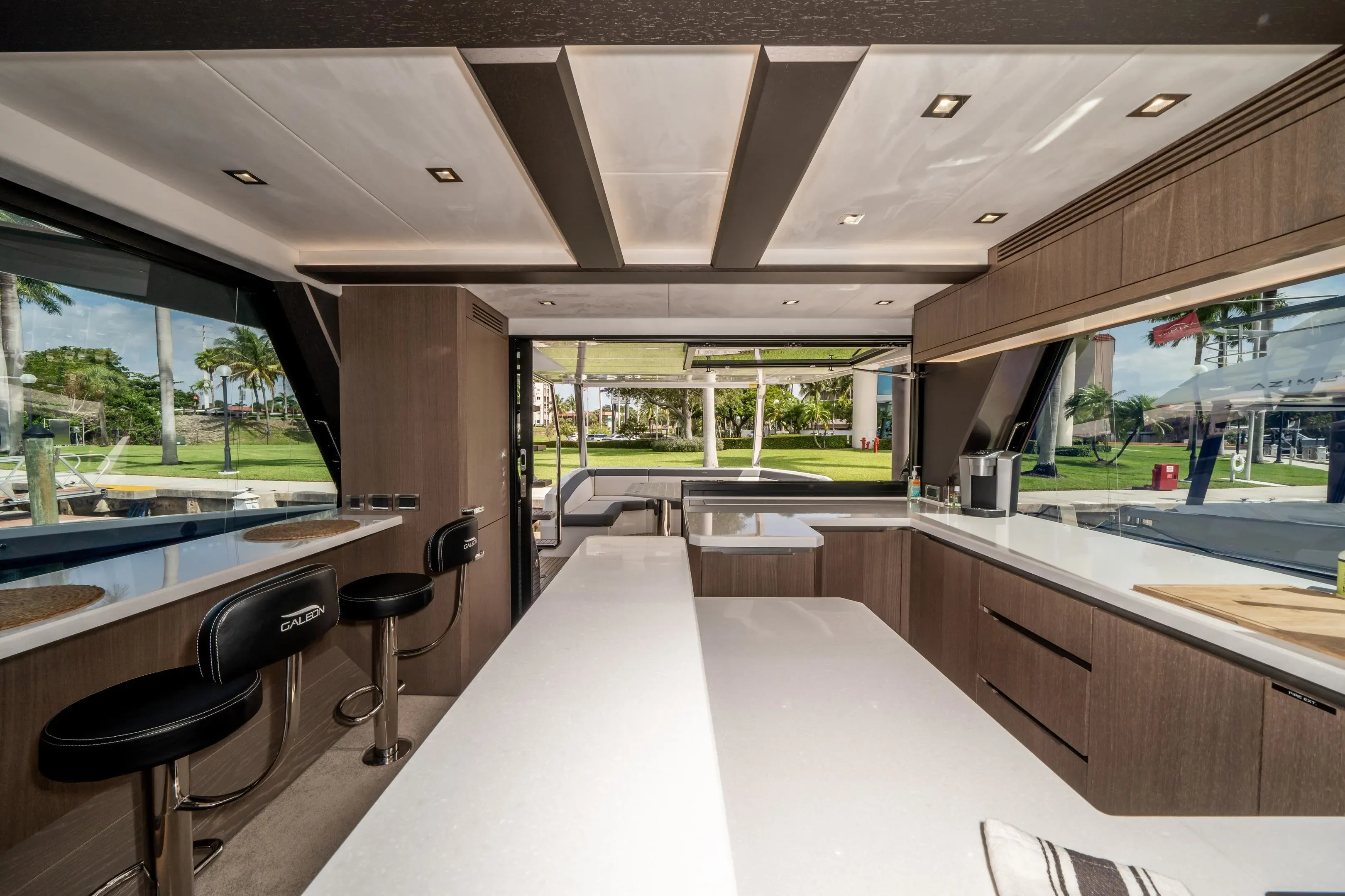 2019 Galeon
                                                             640 FLY Image Thumbnail #54