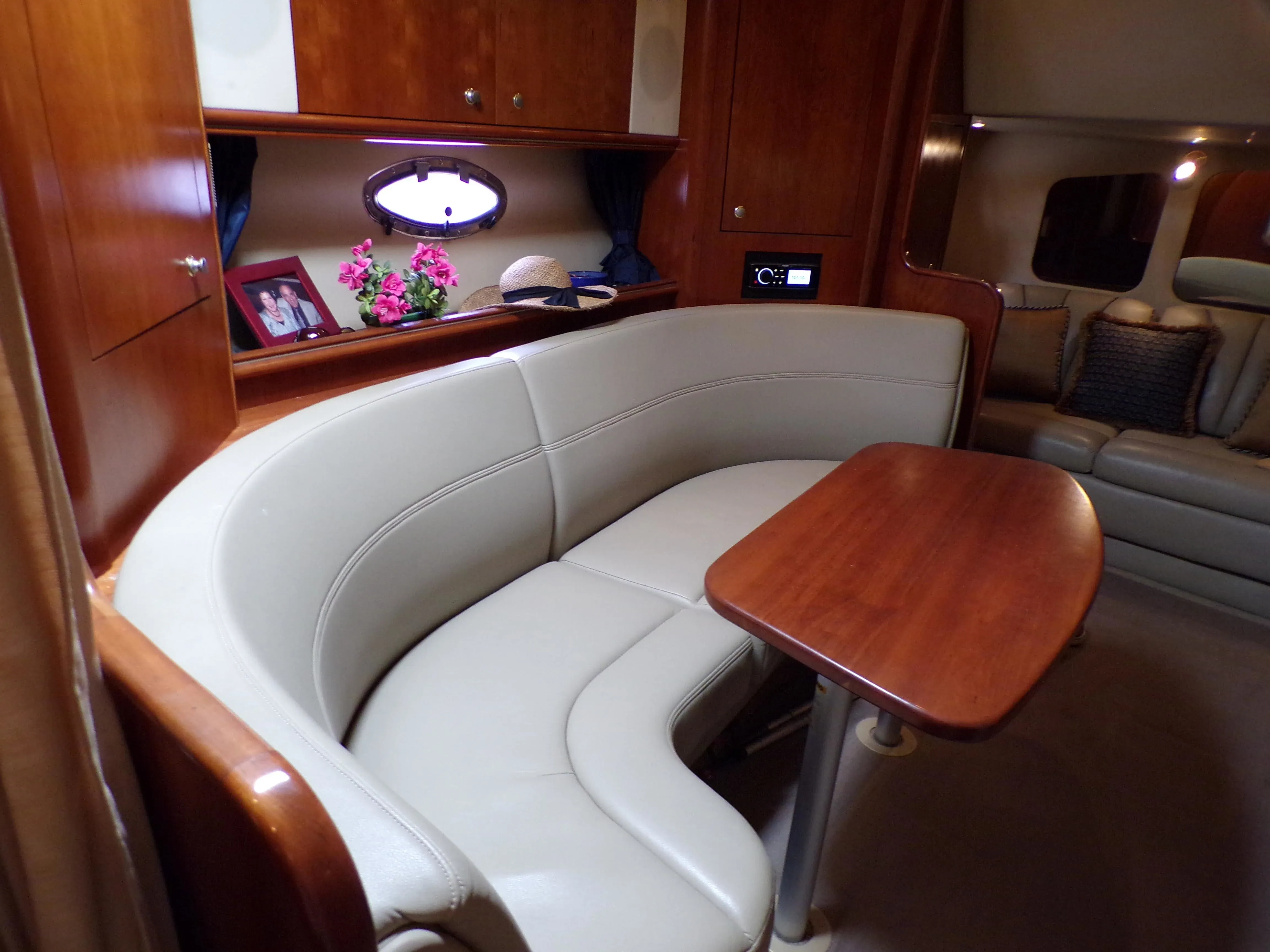 2005 Cruisers Yachts 370 EXPRESS Image Thumbnail #79