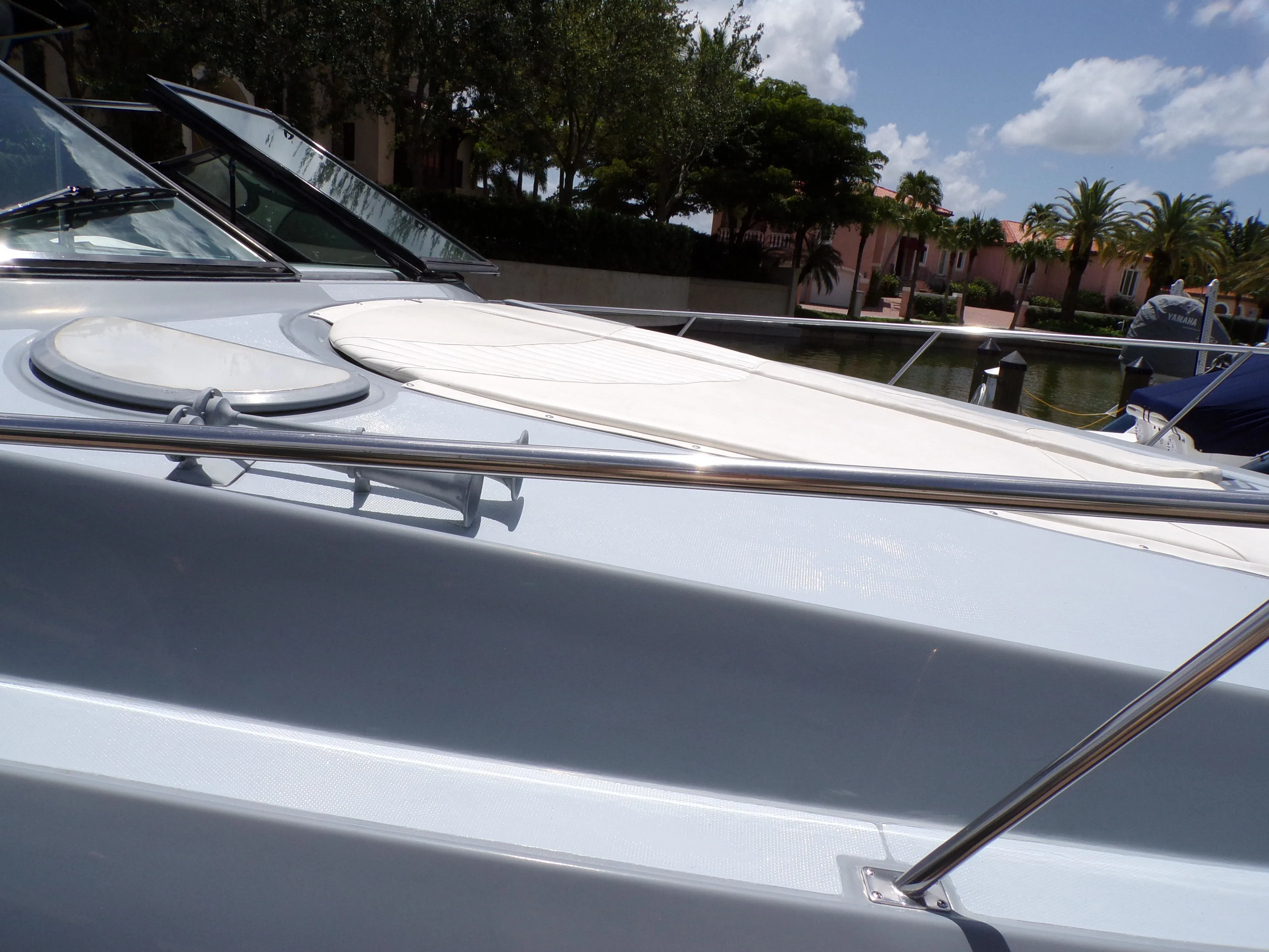 2005 Cruisers Yachts 370 EXPRESS Image Thumbnail #45