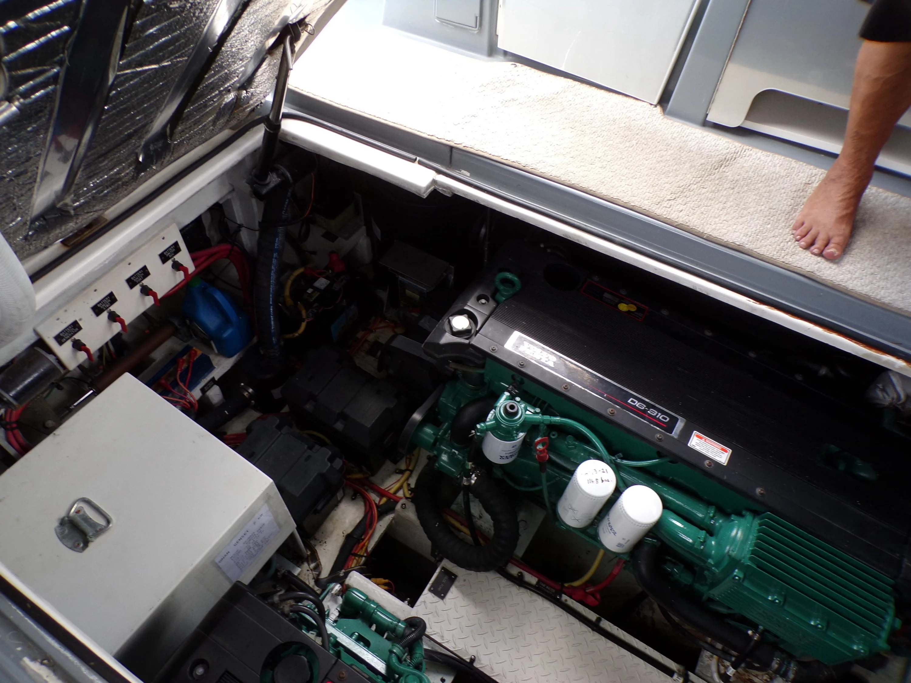 2005 Cruisers Yachts 370 EXPRESS Image Thumbnail #58