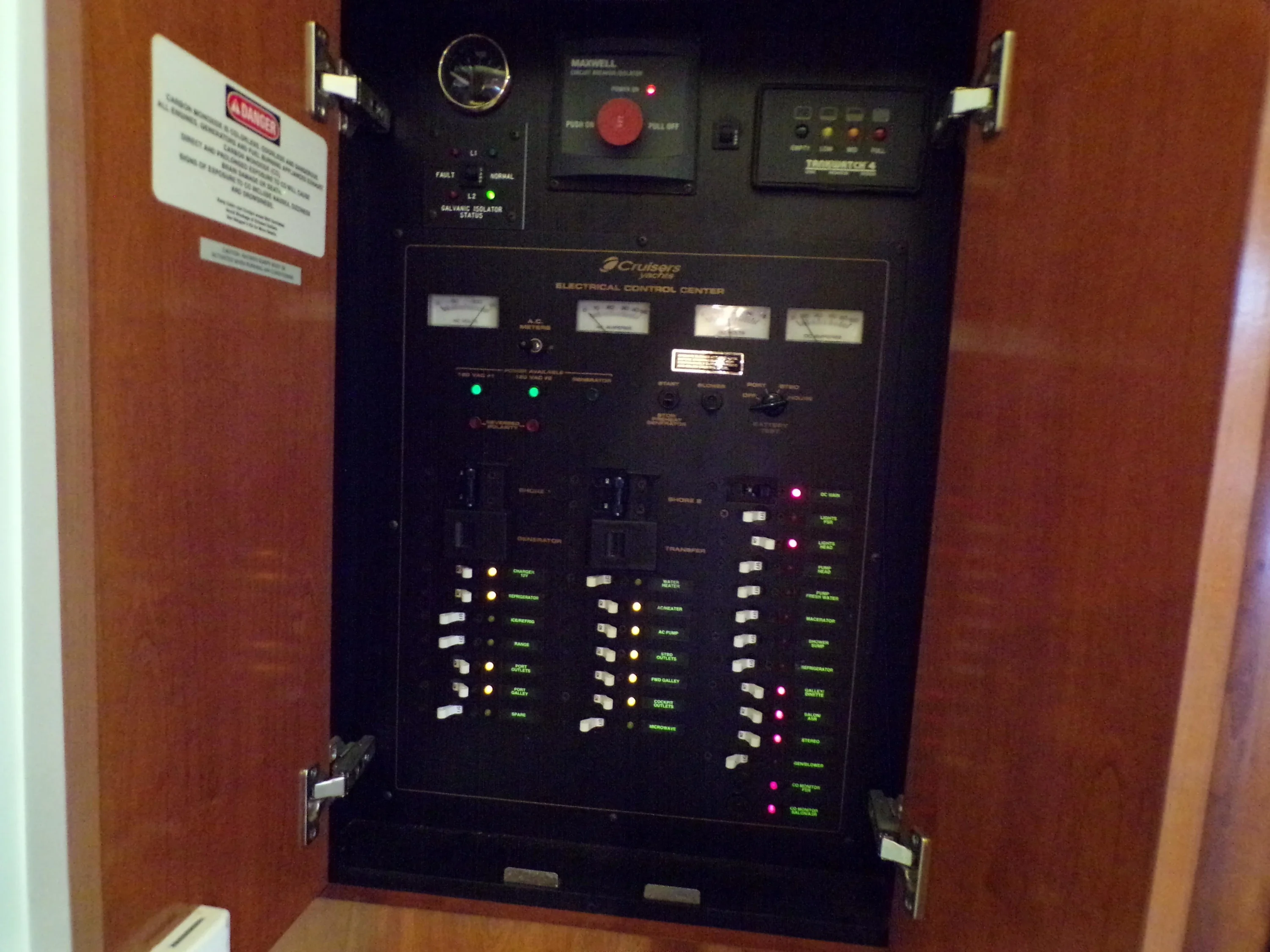 2005 Cruisers Yachts 370 EXPRESS Image Thumbnail #65