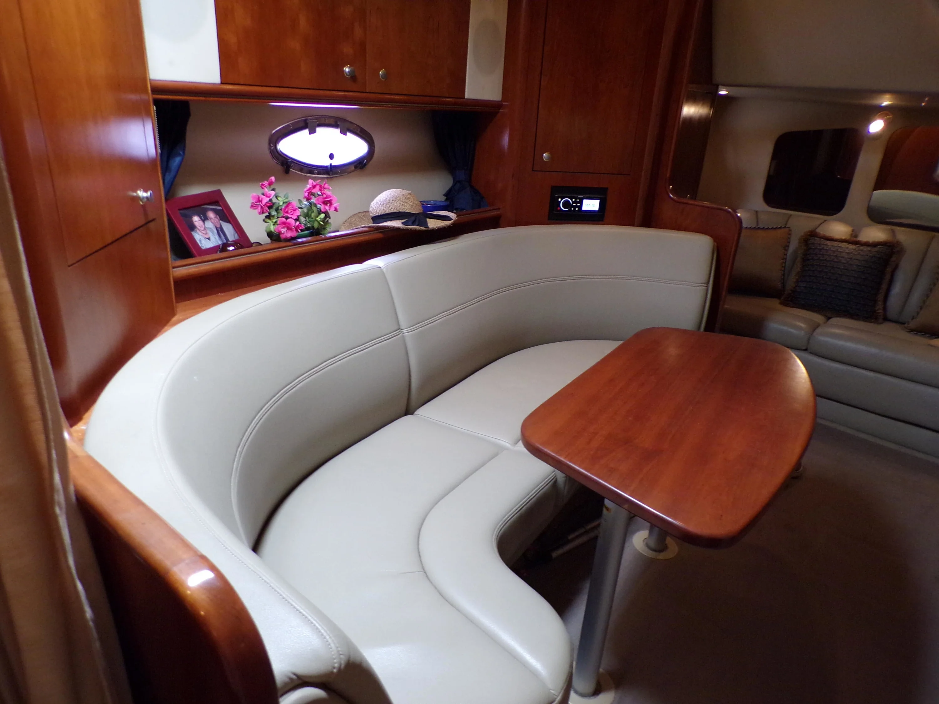 2005 Cruisers Yachts 370 EXPRESS Image Thumbnail #69