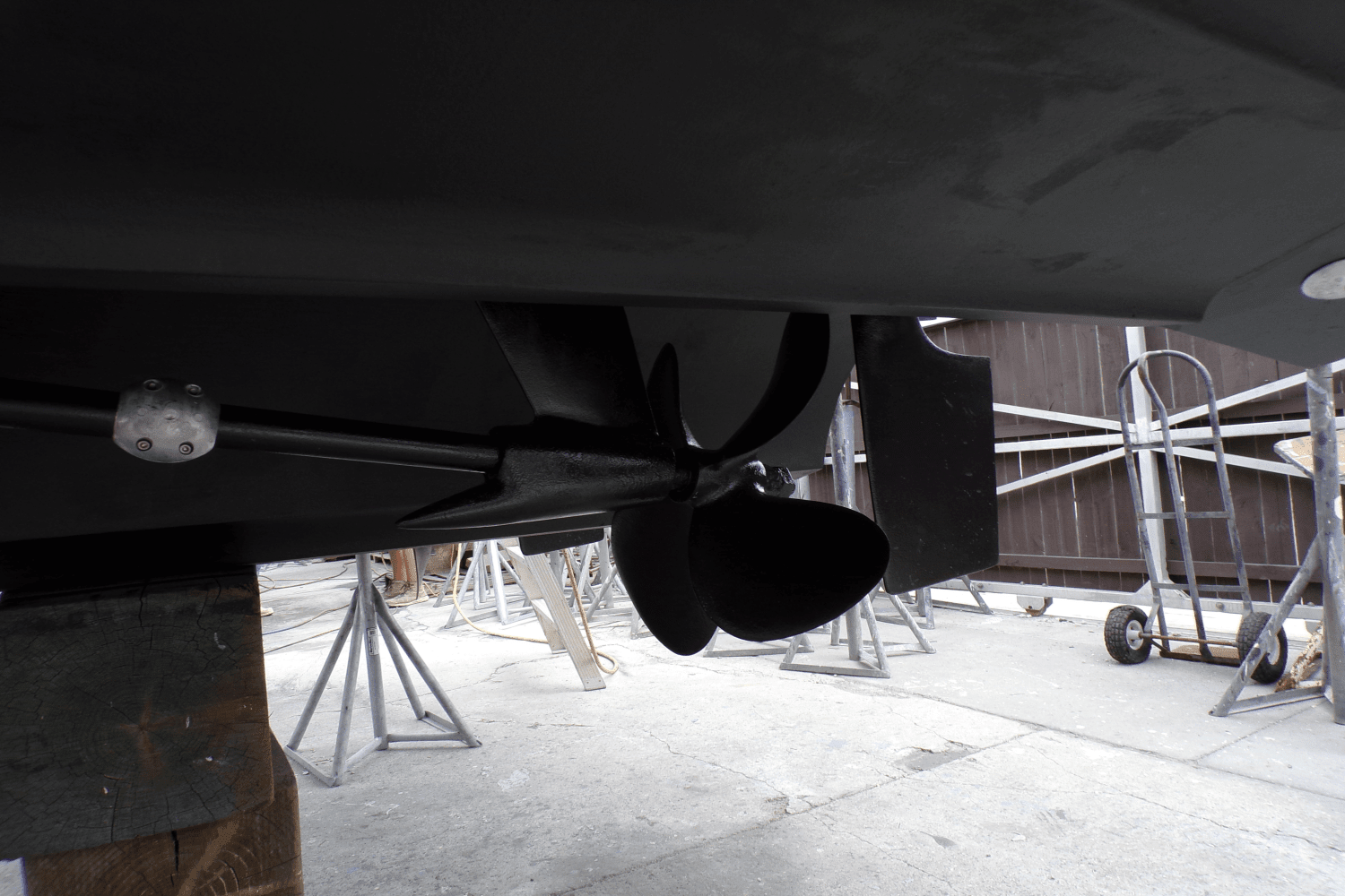 2005 Cruisers Yachts 370 EXPRESS Image Thumbnail #10