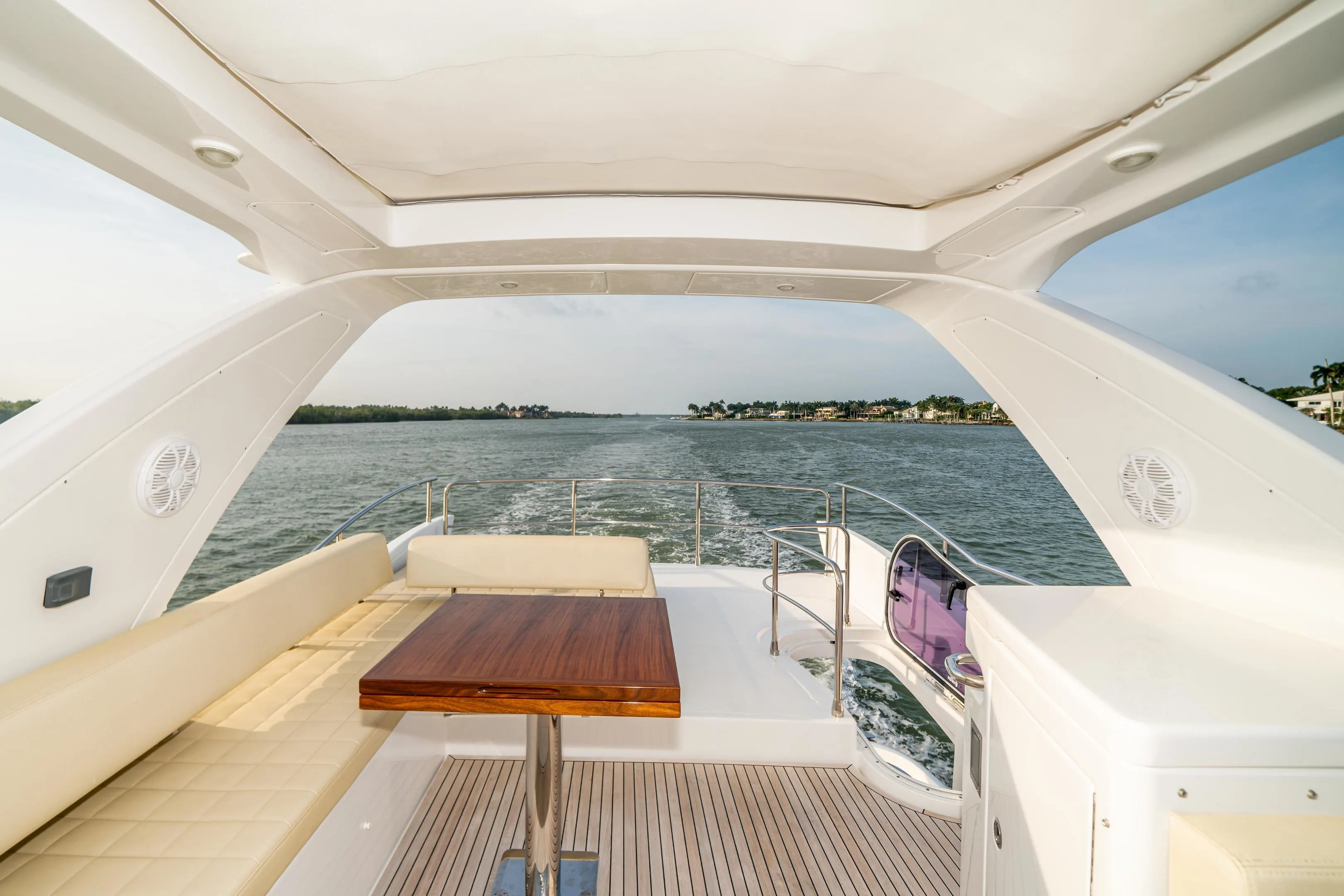 2017 Azimut
                                                             54 FLYBRIDGE Image Thumbnail #11