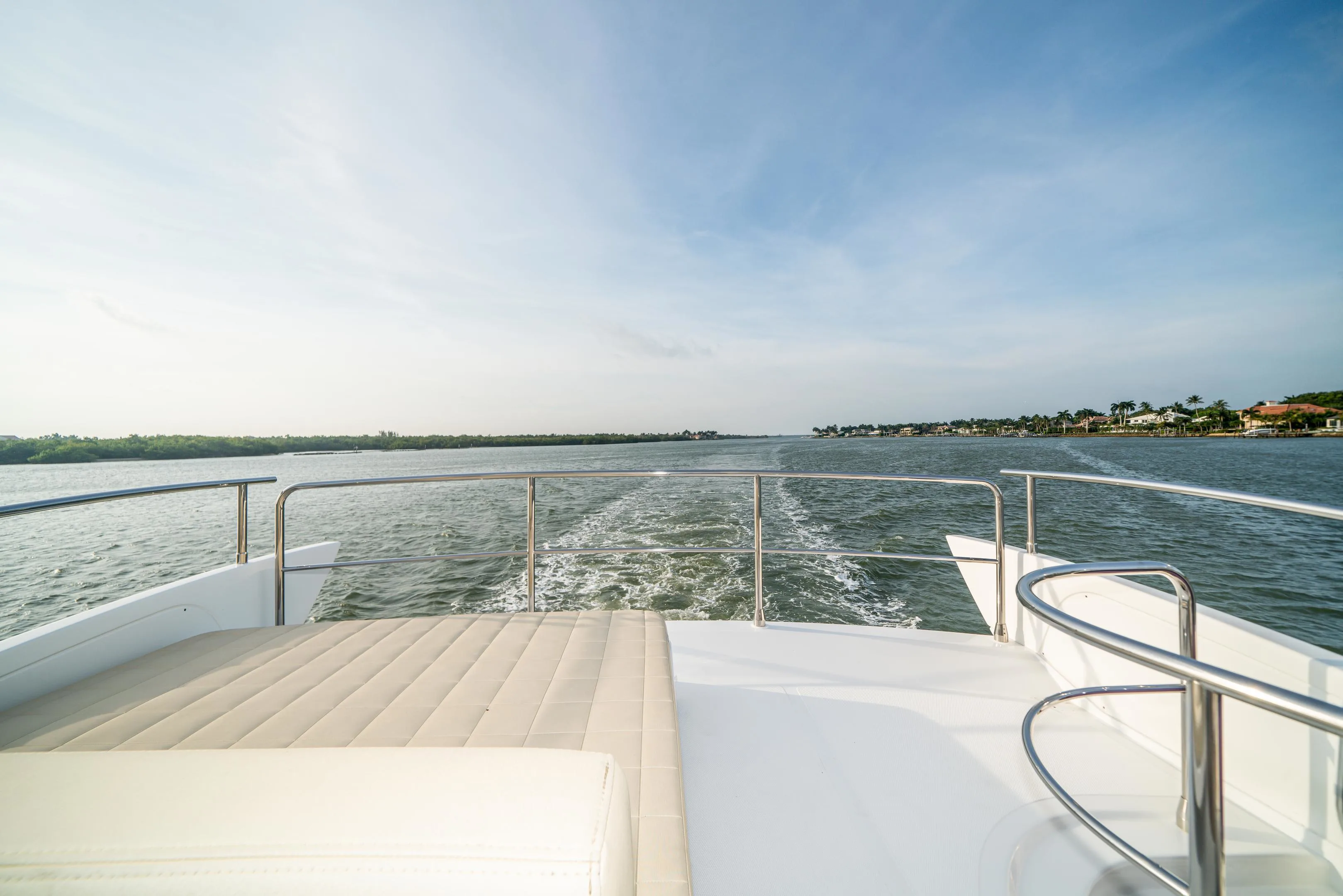 2017 Azimut
                                                             54 FLYBRIDGE Image Thumbnail #9