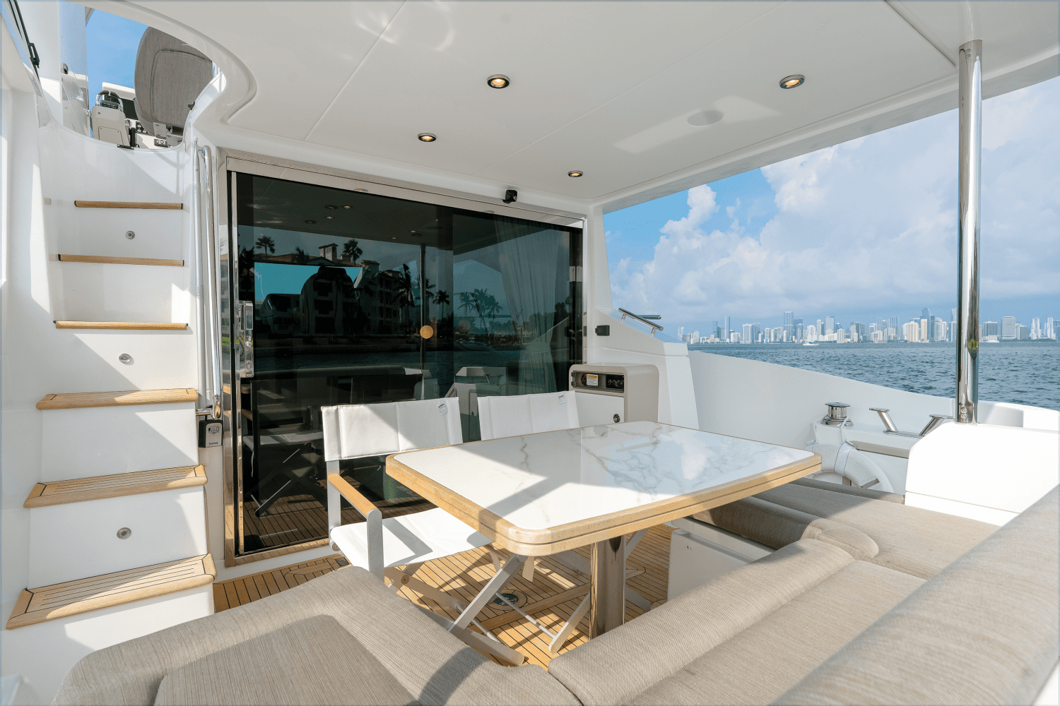 2022 Azimut
                                                             50 FLYBRIDGE Image Thumbnail #22