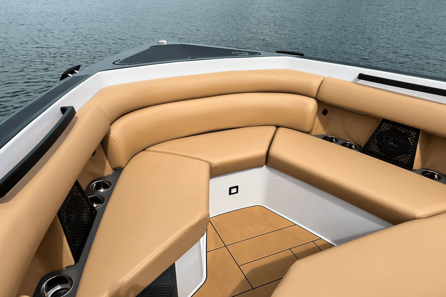 2023 Aviara AV36 Image Thumbnail #33