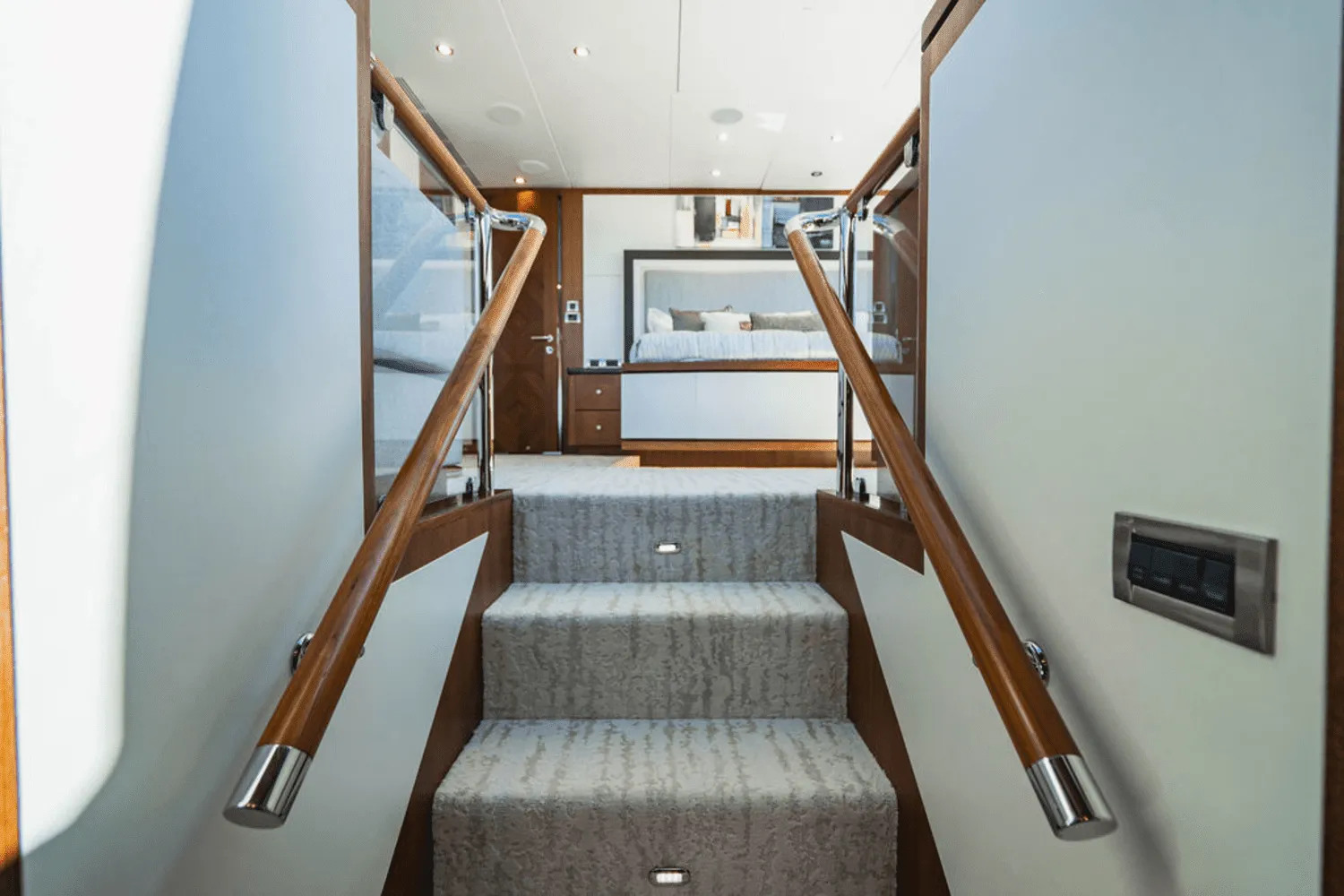 2018 Ocean Alexander 100 Image Thumbnail #38