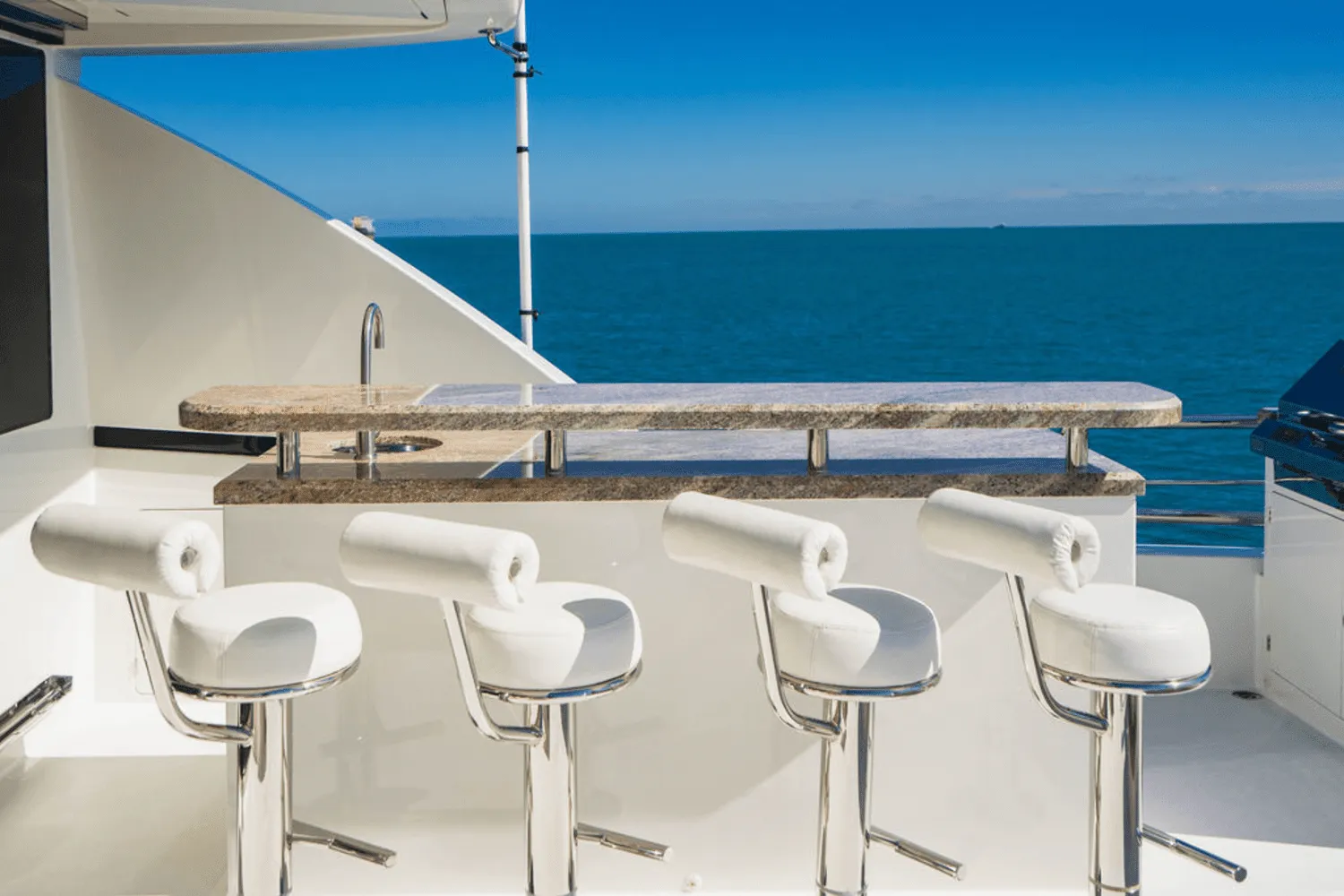 2018 Ocean Alexander 100 Image Thumbnail #11