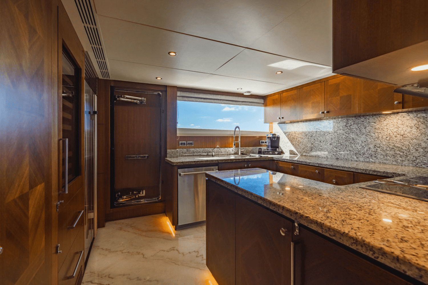 2018 Ocean Alexander 100 Motoryacht Image Thumbnail #25