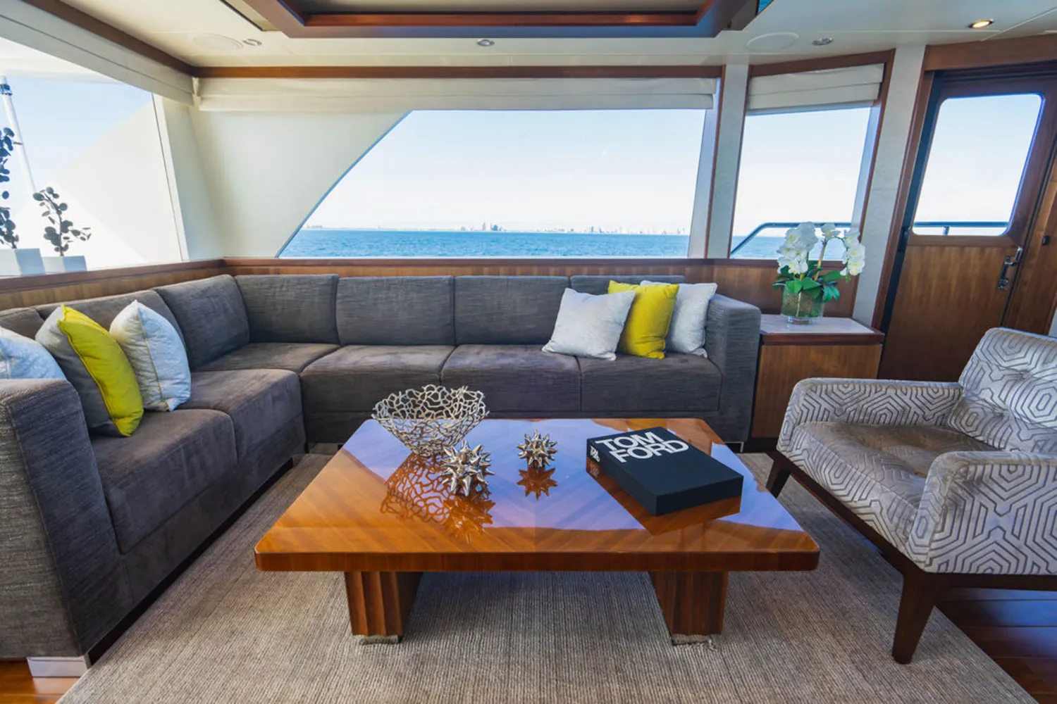 2018 Ocean Alexander 100 Image Thumbnail #17