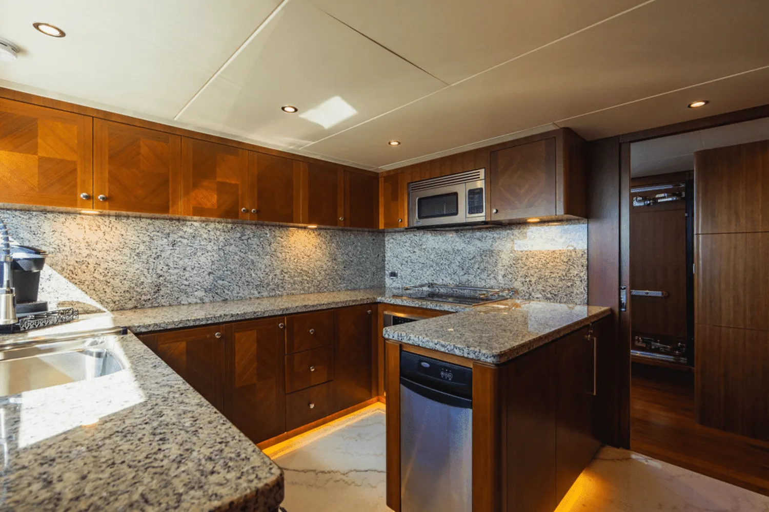 2018 Ocean Alexander 100 Image Thumbnail #26