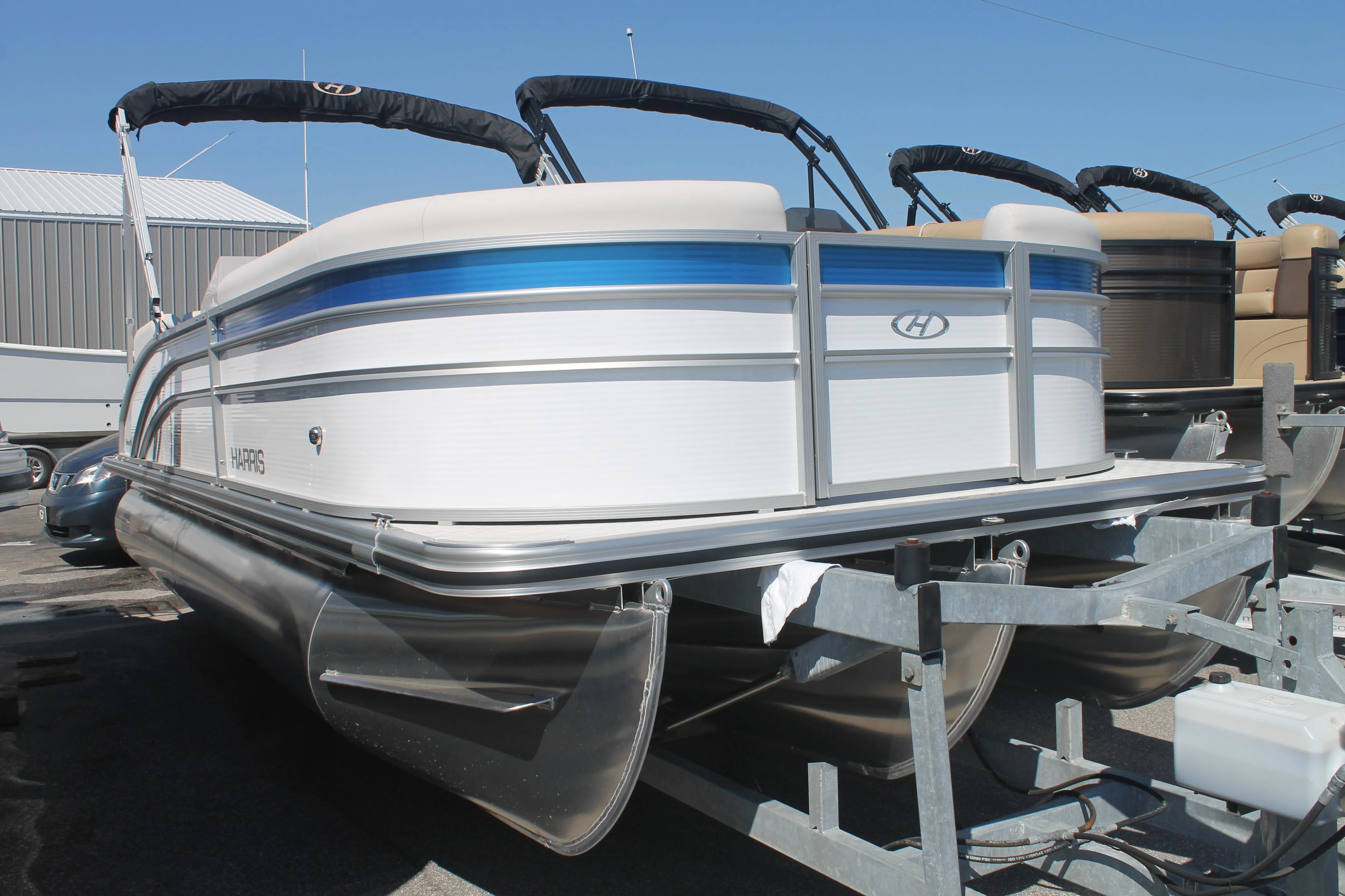 2023 Harris
                                                             Cruiser 230 Image Thumbnail #9