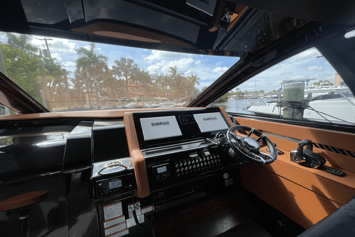 2023 Cruisers Yachts
                                                             42 GLS South Beach Outboard Image Thumbnail #9