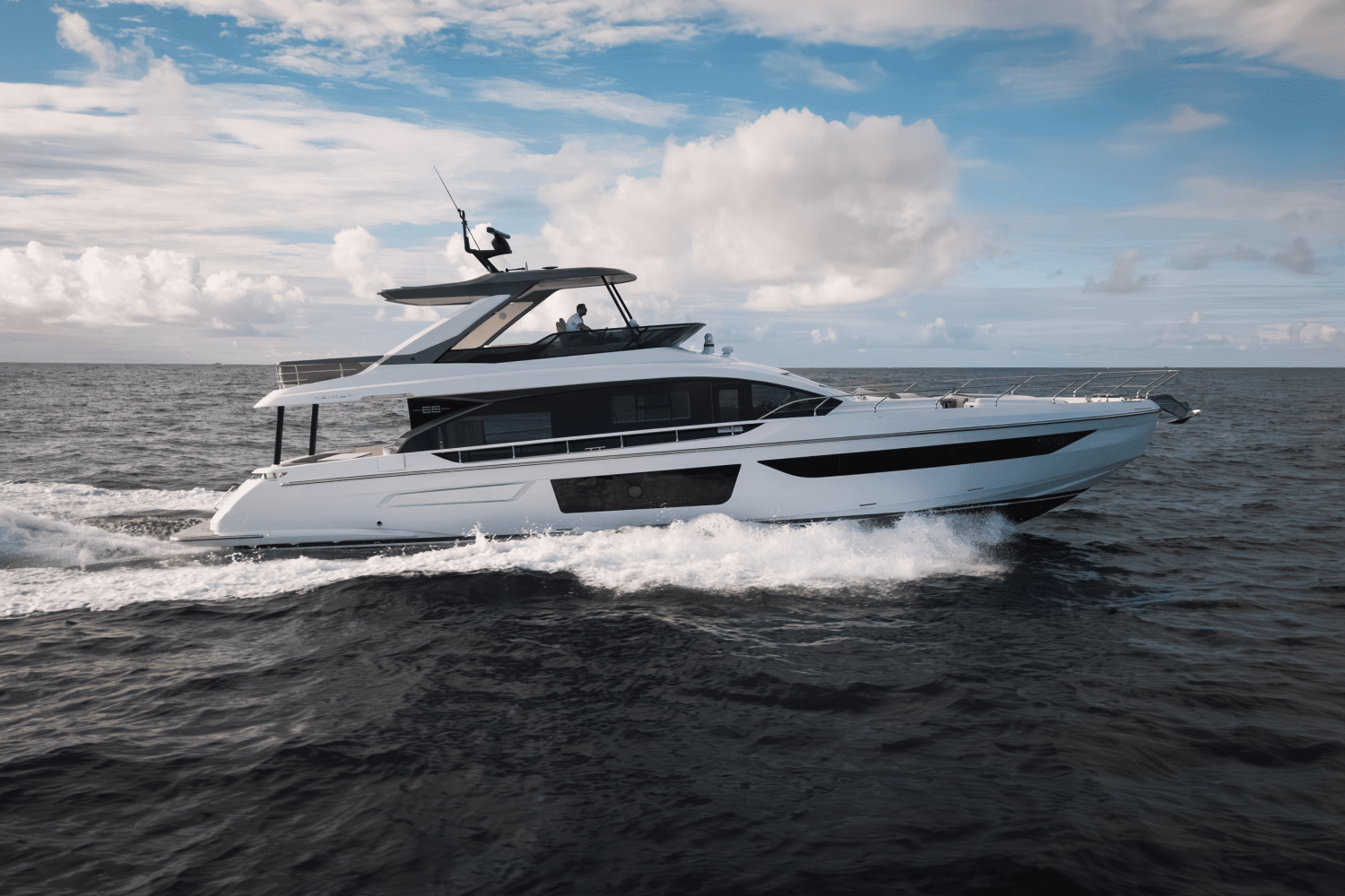 2025 Azimut Fly 68 Image Thumbnail #1