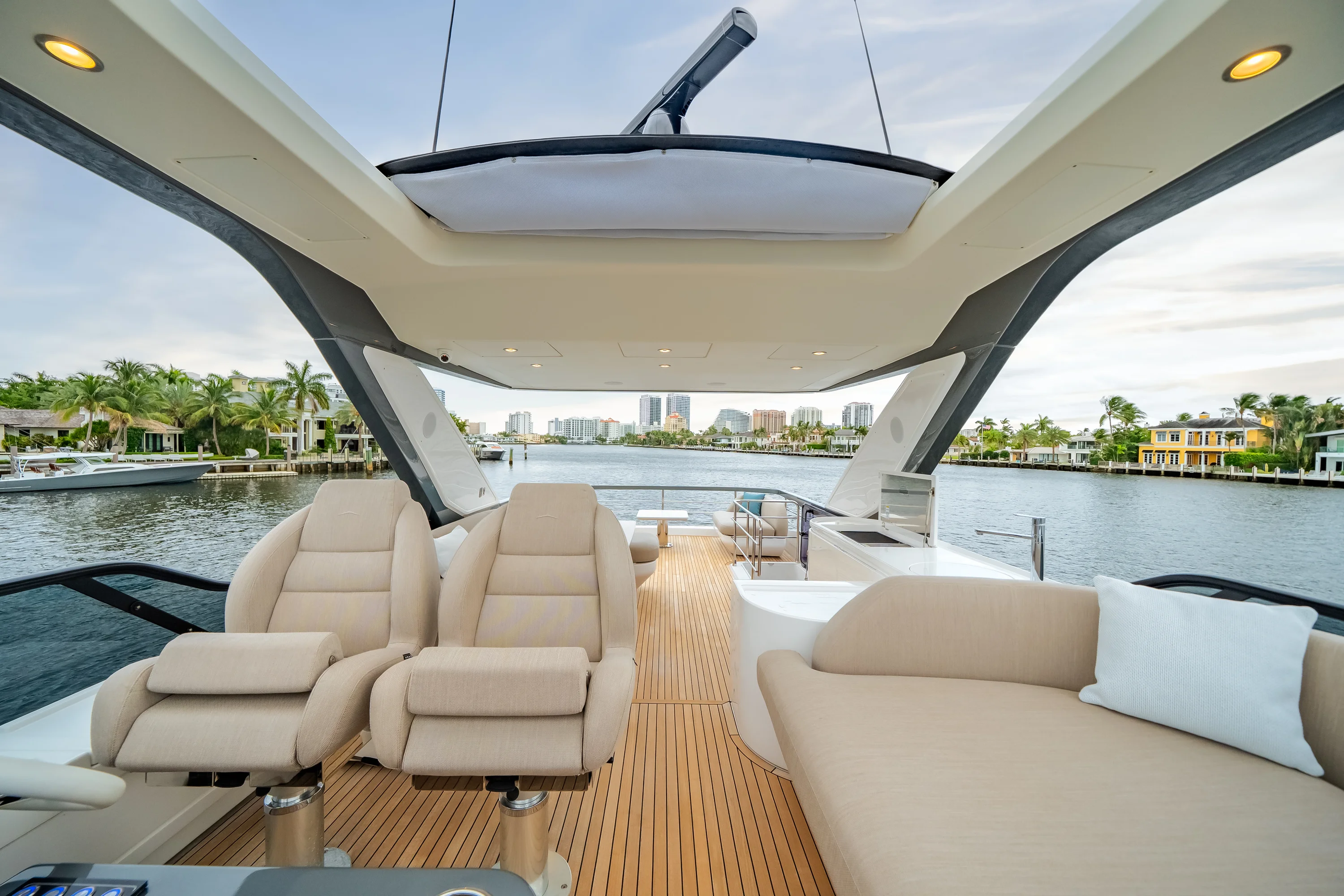 2025 Azimut Fly 68 Image Thumbnail #67