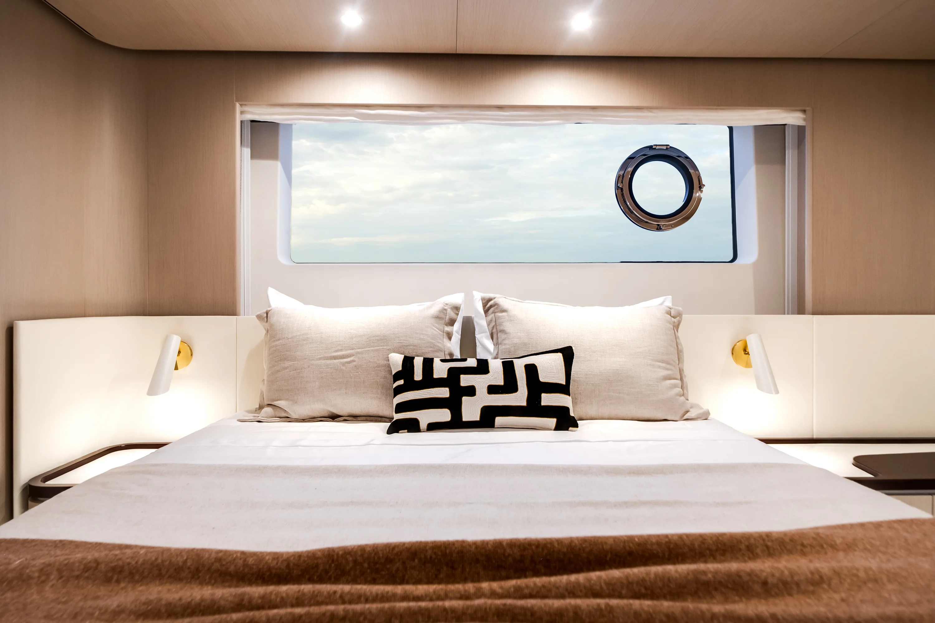 2025 Azimut Fly 68 Image Thumbnail #33