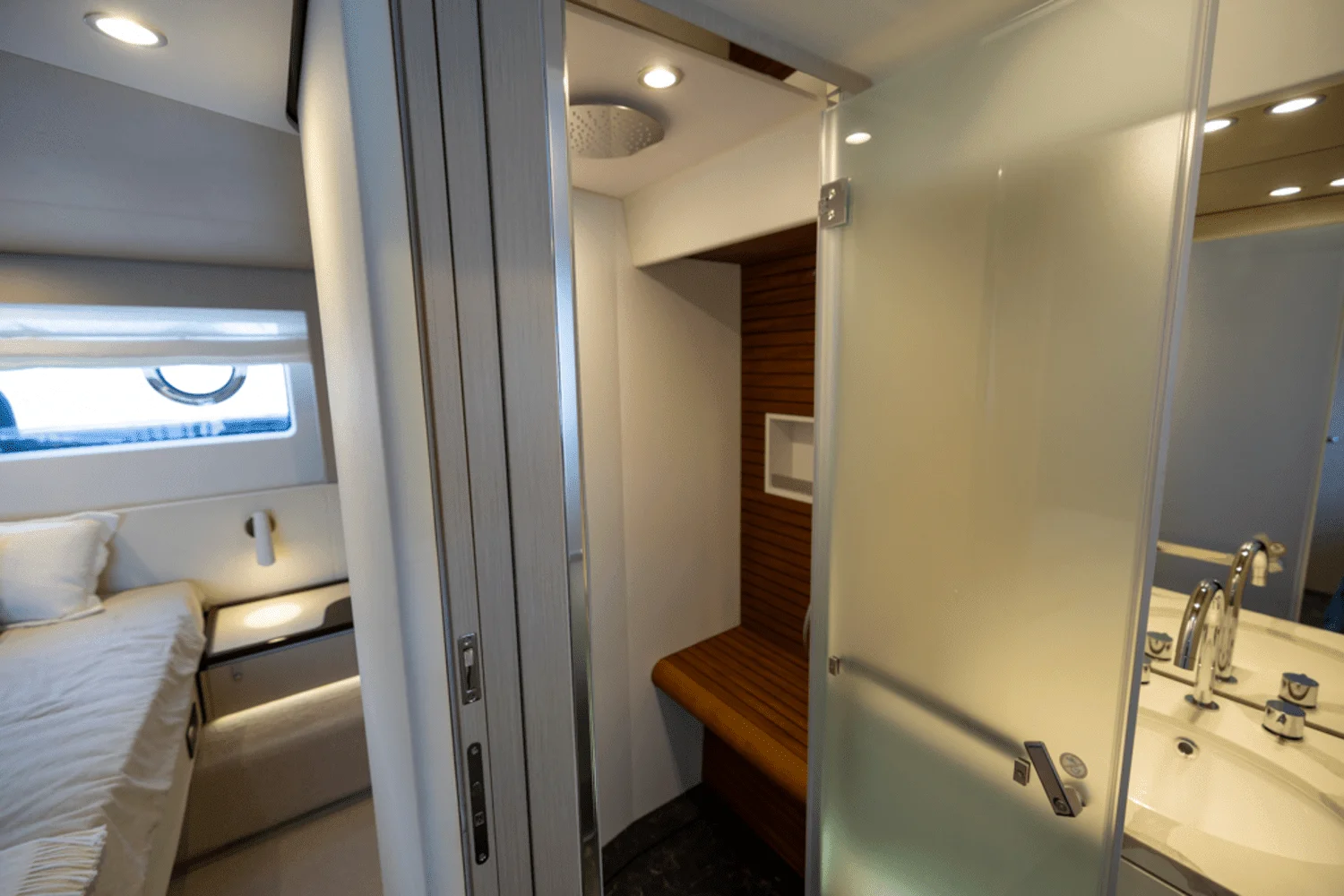 2025 Azimut Fly 68 Image Thumbnail #33