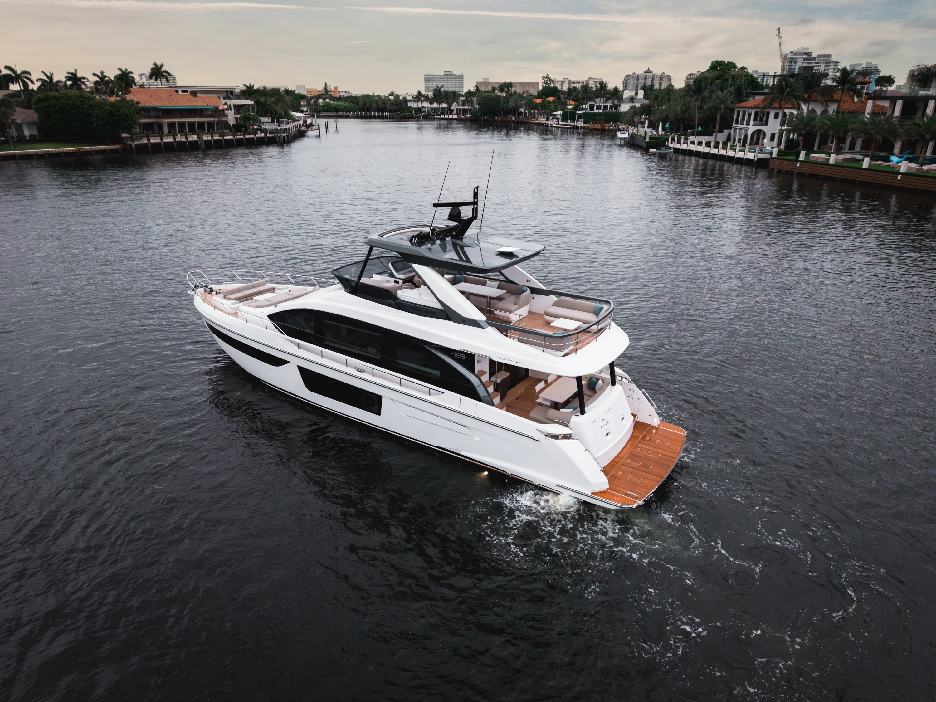 2025 Azimut Fly 68 Image Thumbnail #2