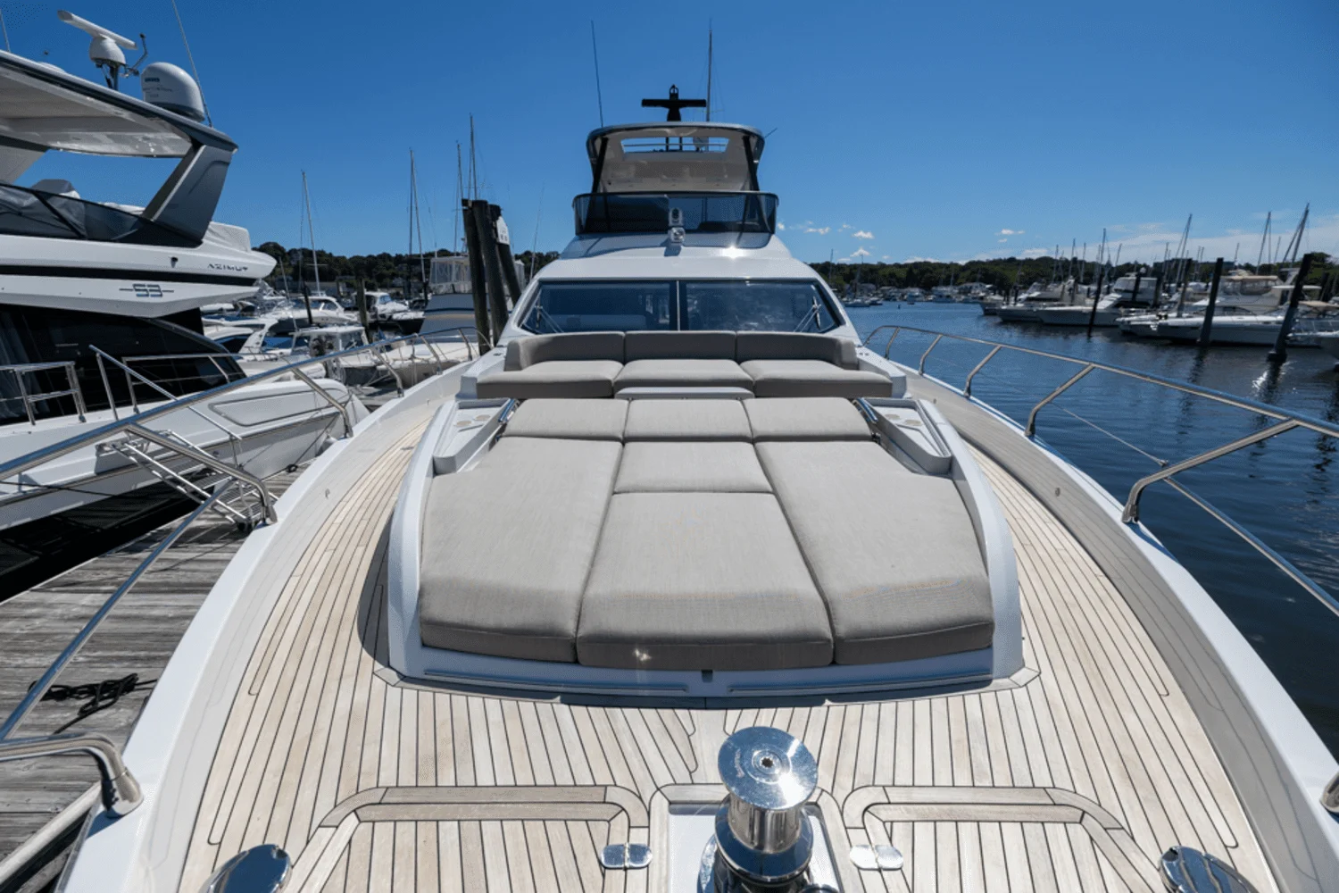 2025 Azimut Fly 68 Image Thumbnail #11