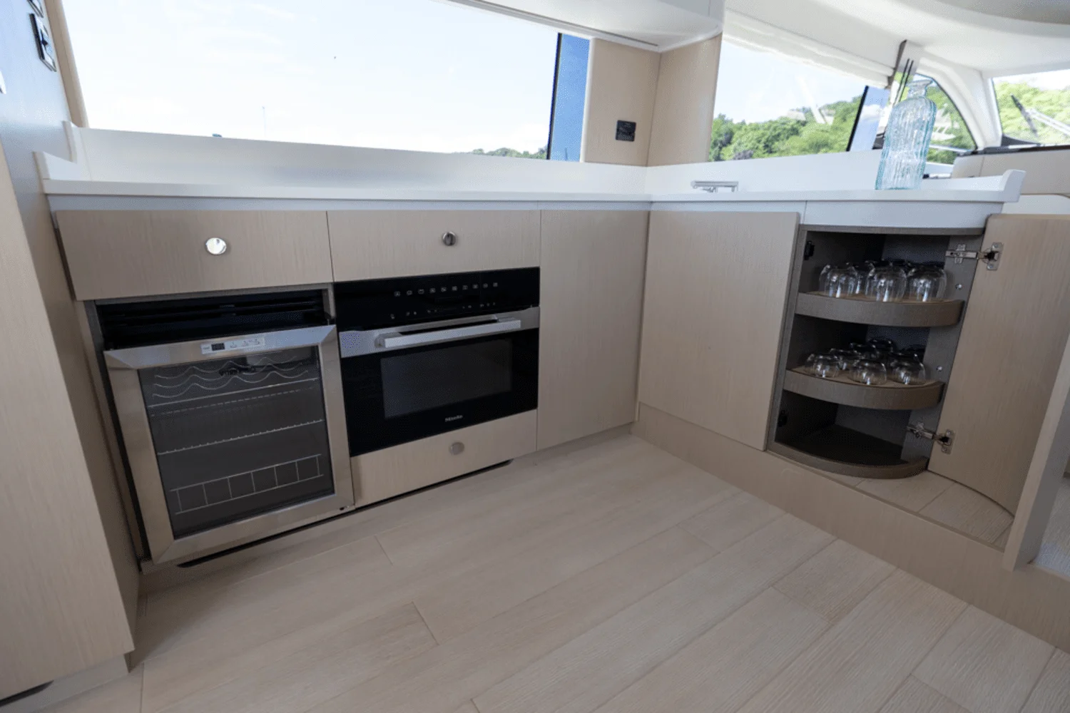 2025 Azimut Fly 68 Image Thumbnail #19