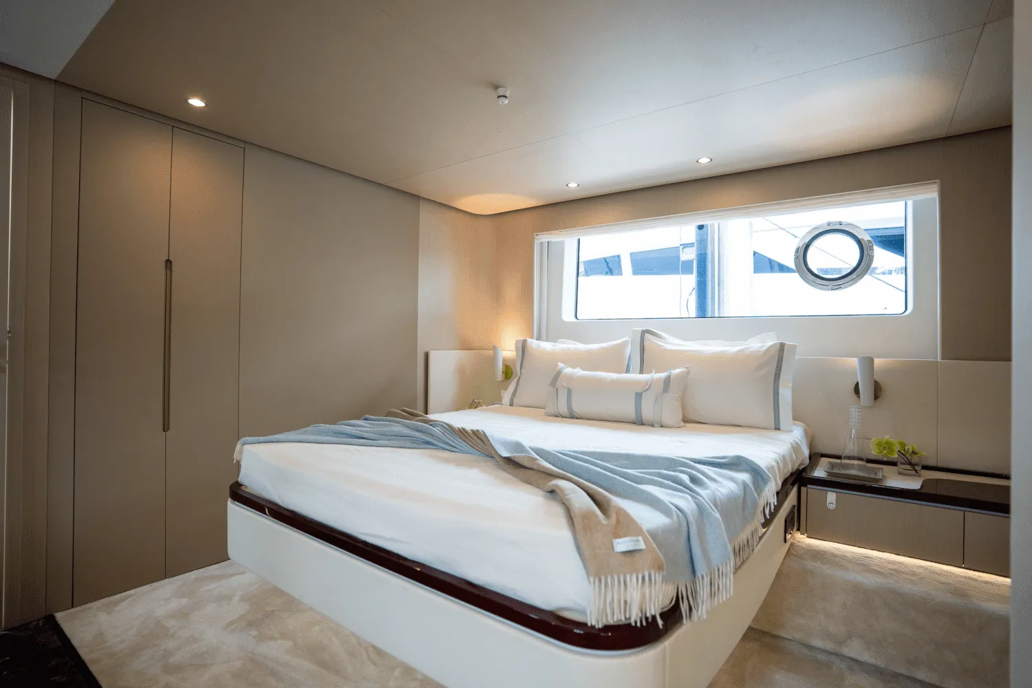 2025 Azimut Fly 68 Image Thumbnail #39