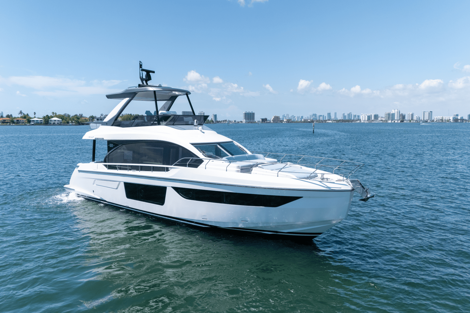 2025 Azimut AZ68-FLY Image Thumbnail #4