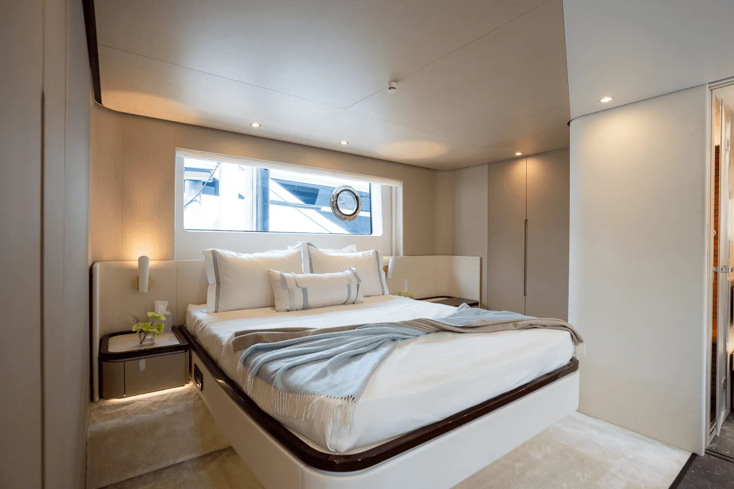 2025 Azimut Fly 68 Image Thumbnail #37