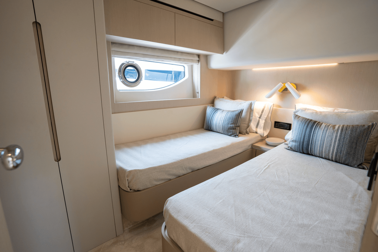 2025 Azimut Fly 68 Image Thumbnail #32