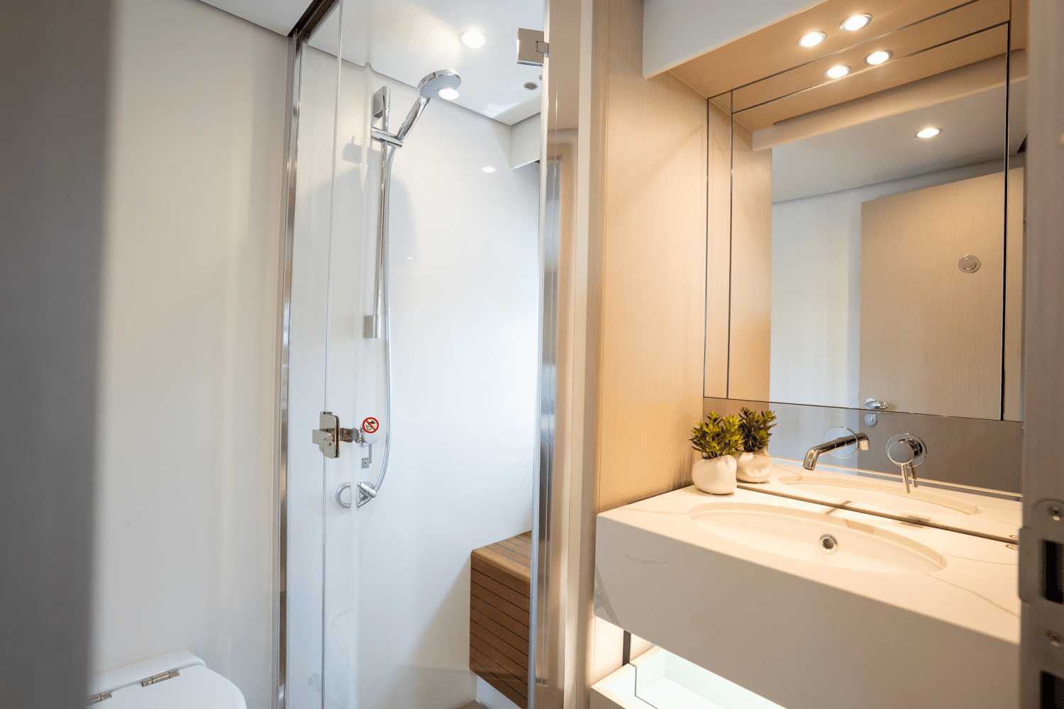 2025 Azimut Fly 68 Image Thumbnail #30