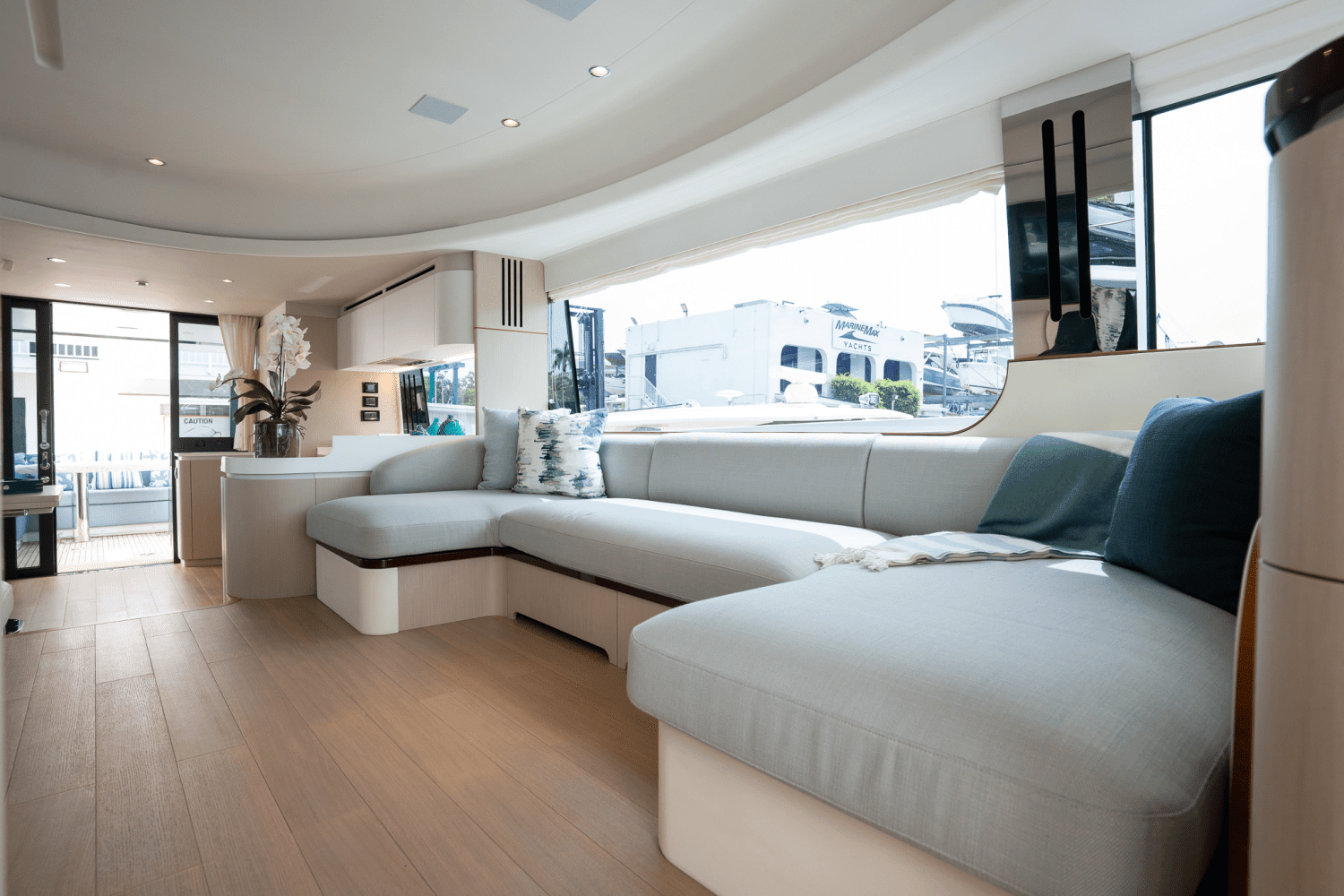 2025 Azimut Fly 68 Image Thumbnail #24