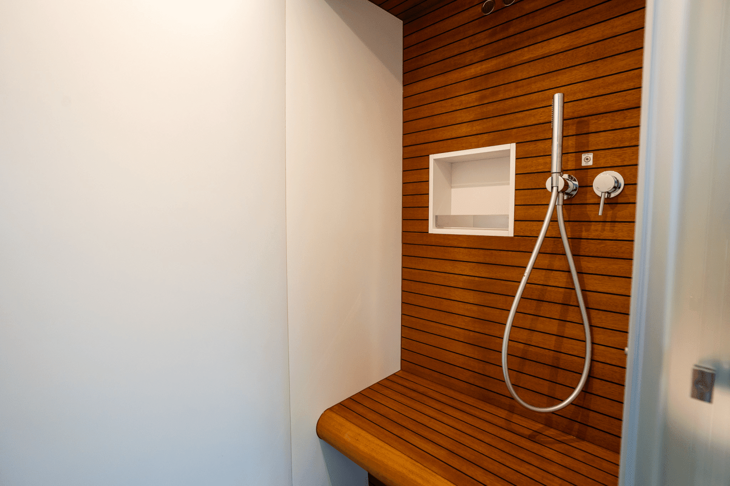 2025 Azimut Fly 68 Image Thumbnail #44