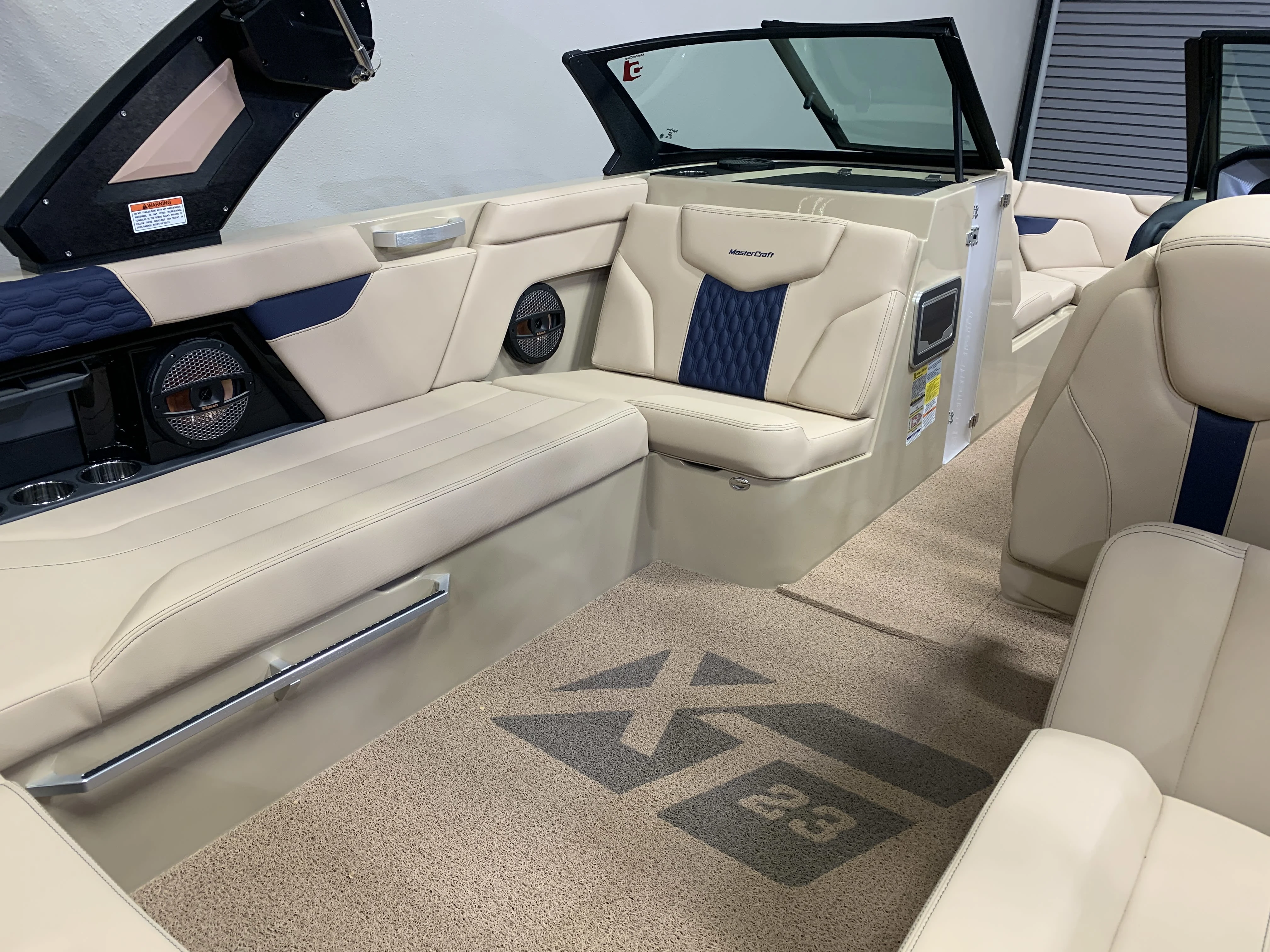 2023 Mastercraft XT23 Image Thumbnail #7