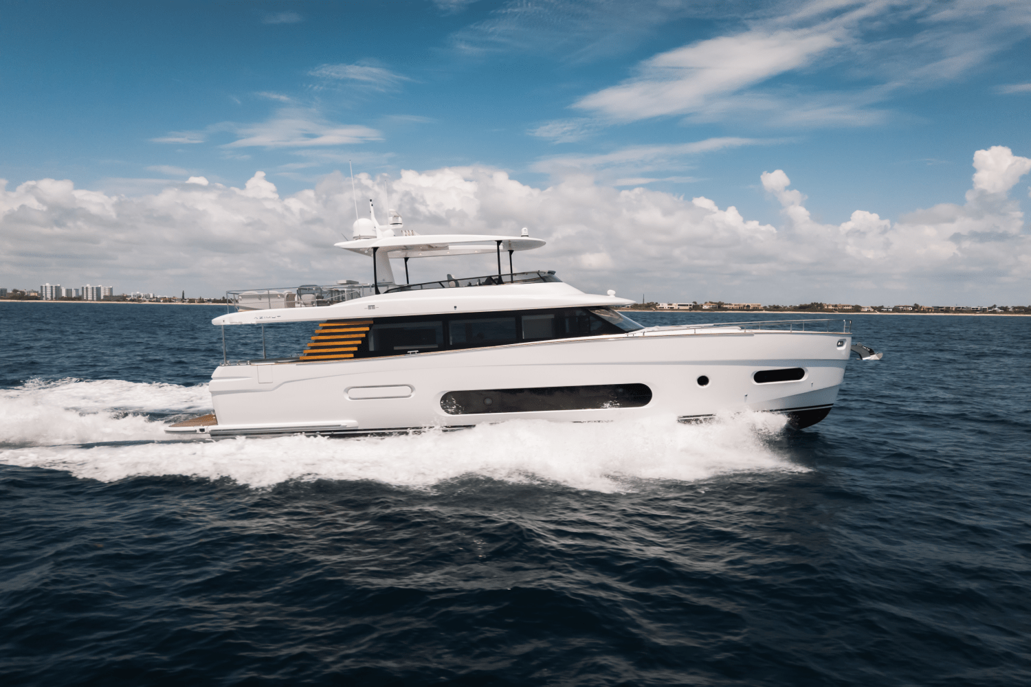 2024 Azimut
                                                             Magellano 66 Image Thumbnail #5