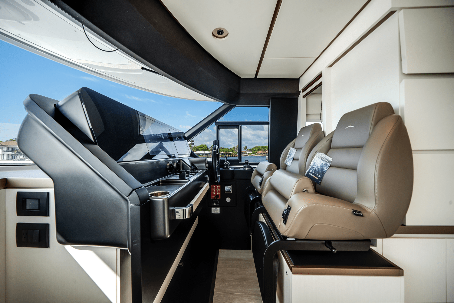 2024 Azimut
                                                             Magellano 66 Image Thumbnail #20