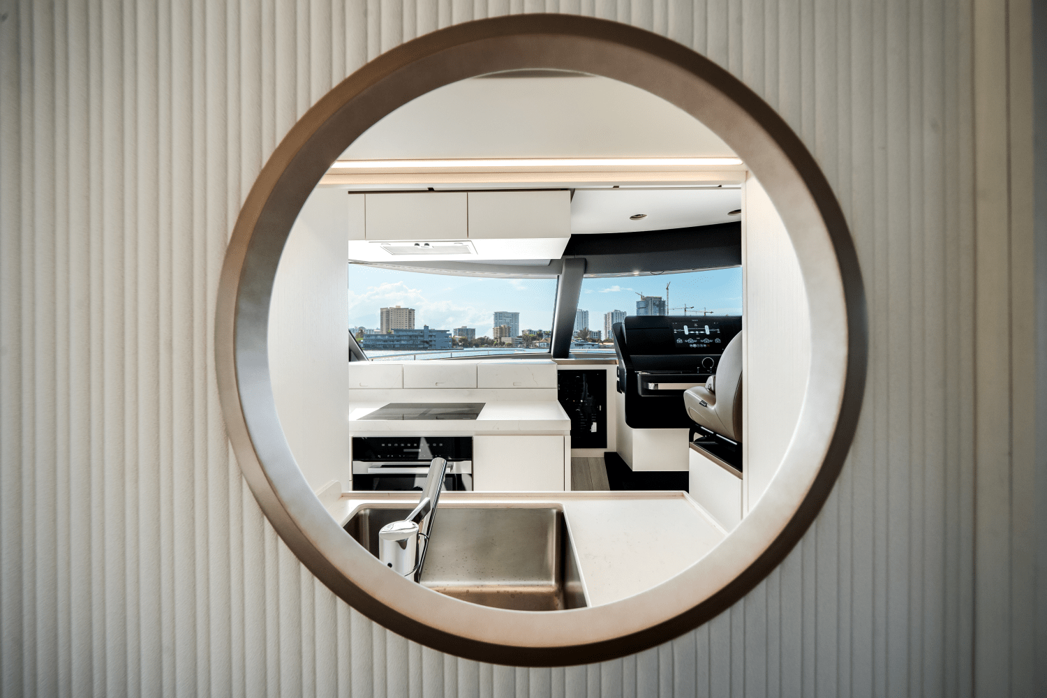 2024 Azimut
                                                             Magellano 66 Image Thumbnail #17