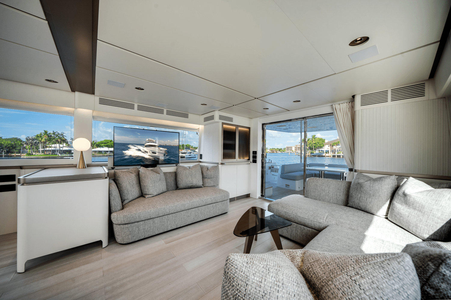 2024 Azimut
                                                             Magellano 66 Image Thumbnail #11