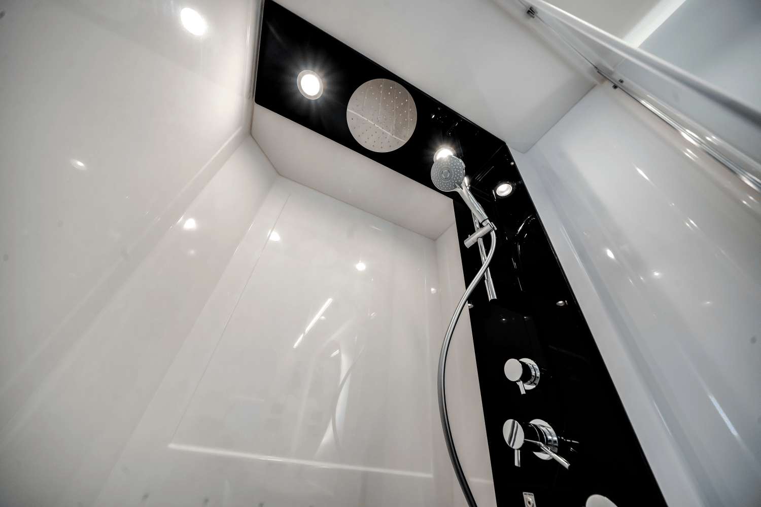2024 Azimut
                                                             Magellano 66 Image Thumbnail #34
