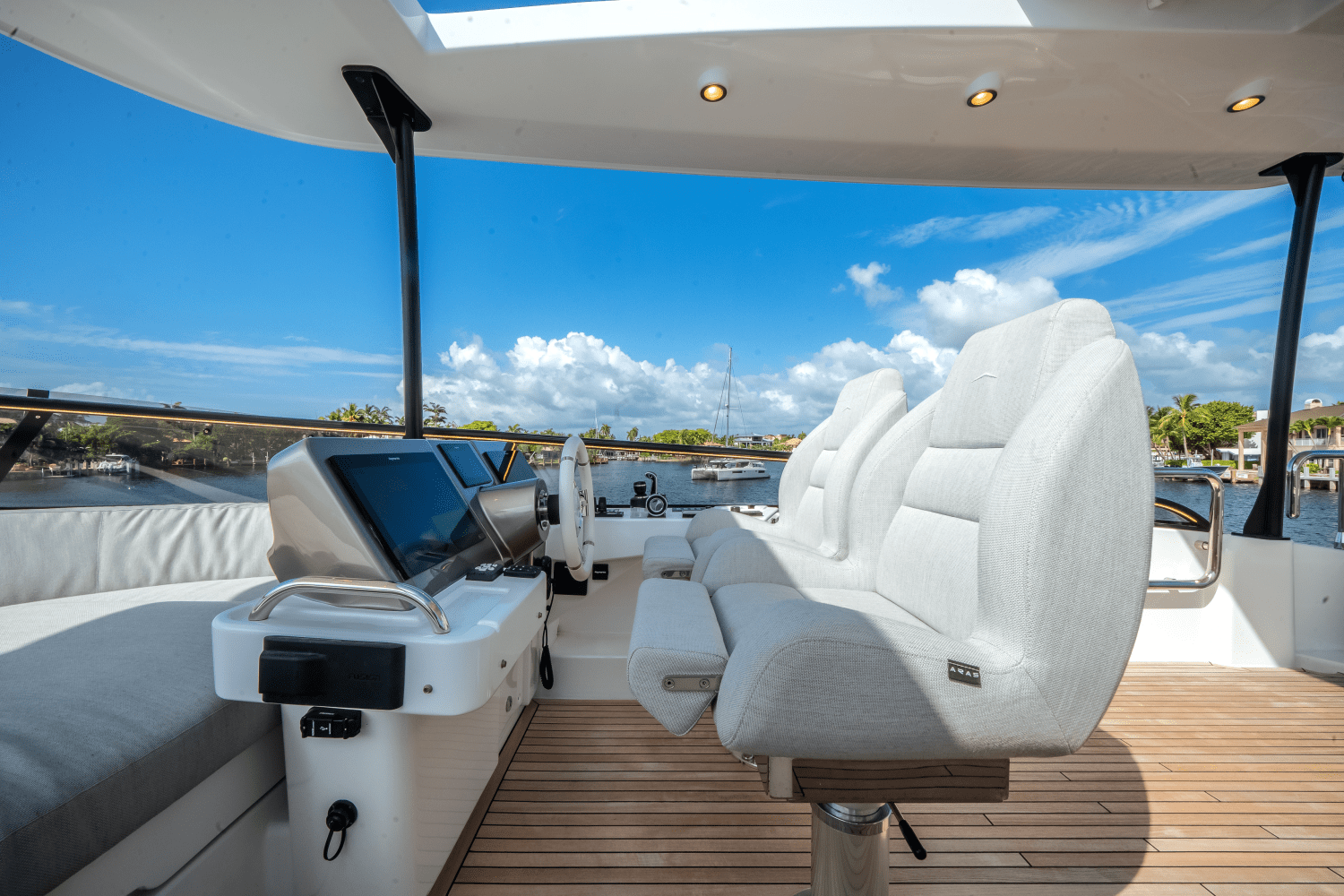 2024 Azimut
                                                             Magellano 66 Image Thumbnail #62
