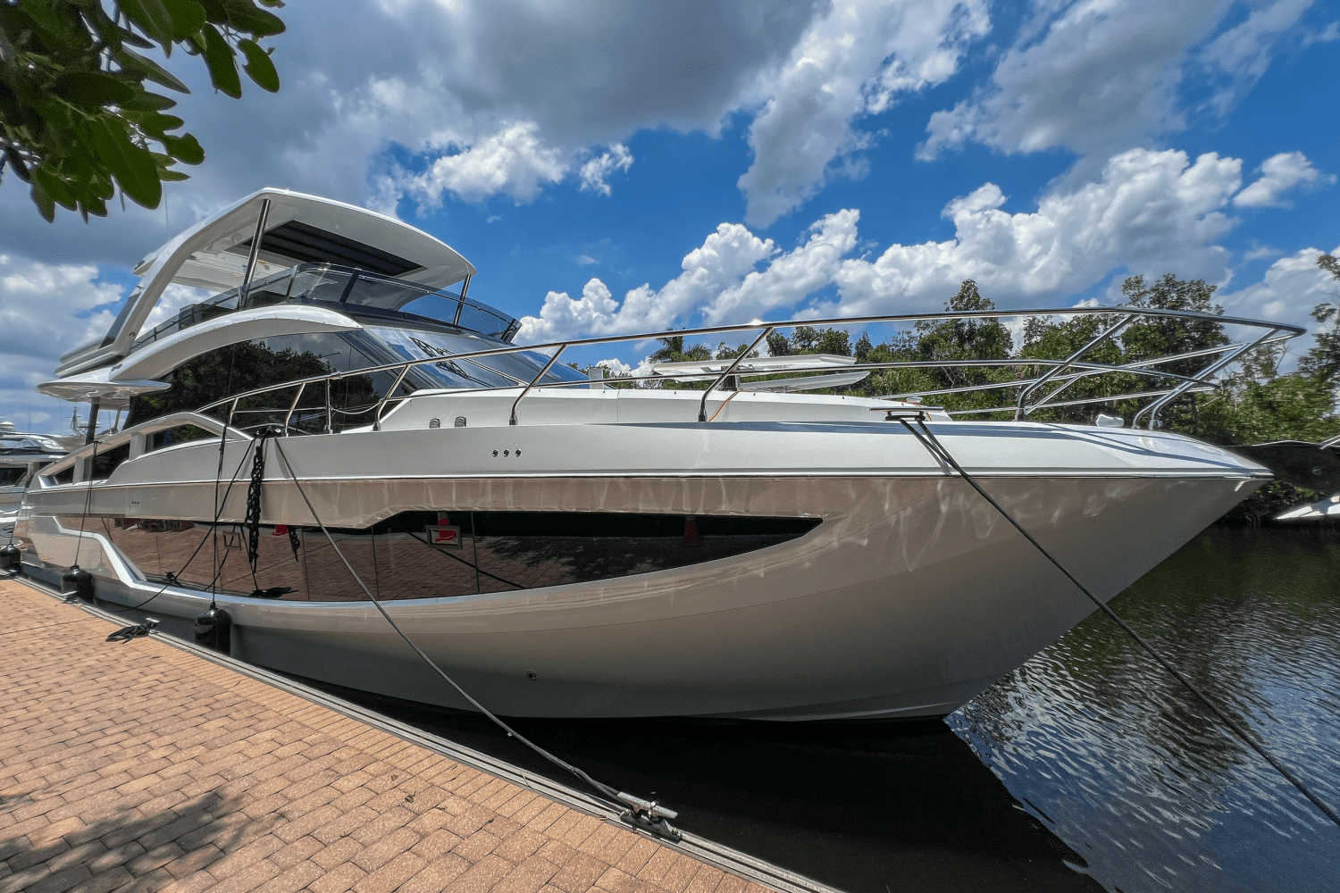 2024 Galeon
                                                             640 FLY Image Thumbnail #1