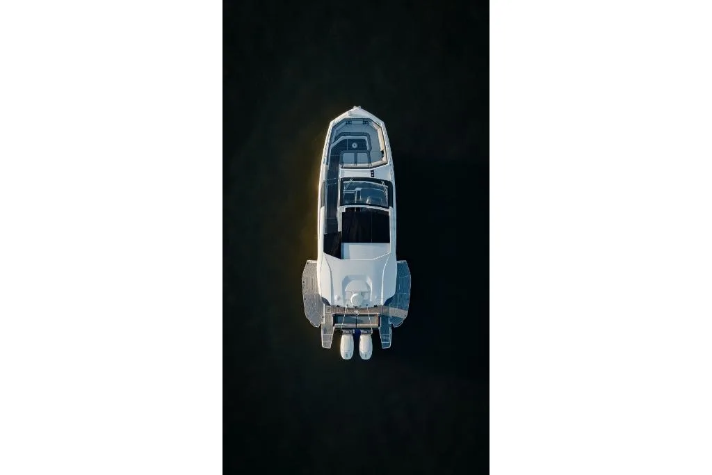 2023 Galeon
                                                             375 GTO Image Thumbnail #39