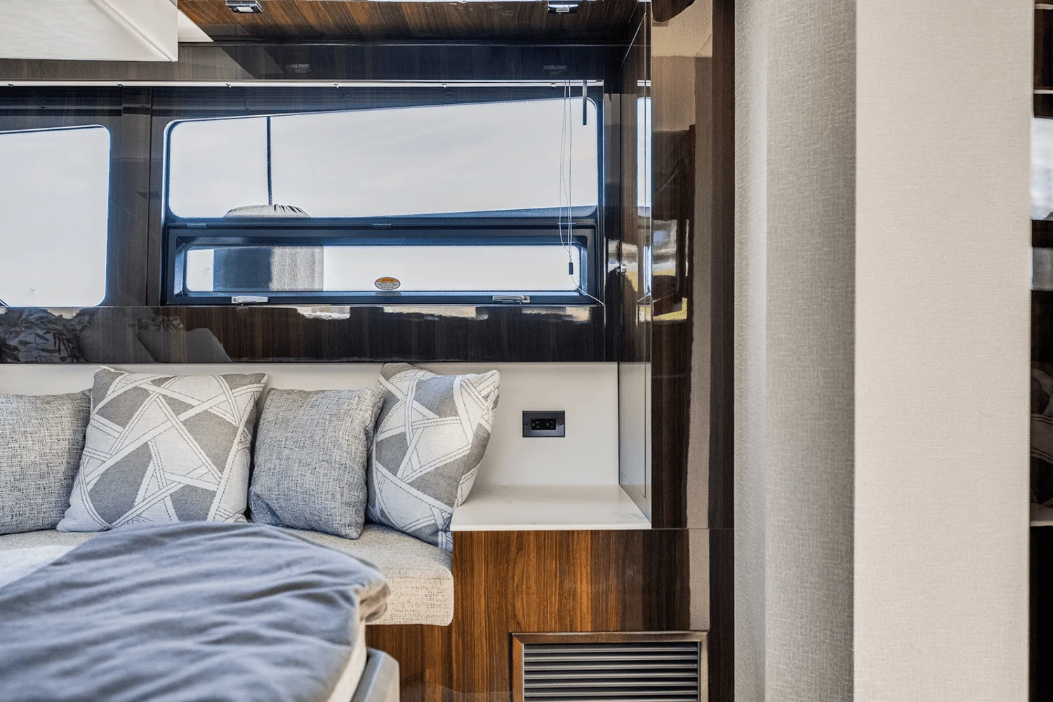 2023 Cruisers Yachts
                                                             50 Cantius Image Thumbnail #62