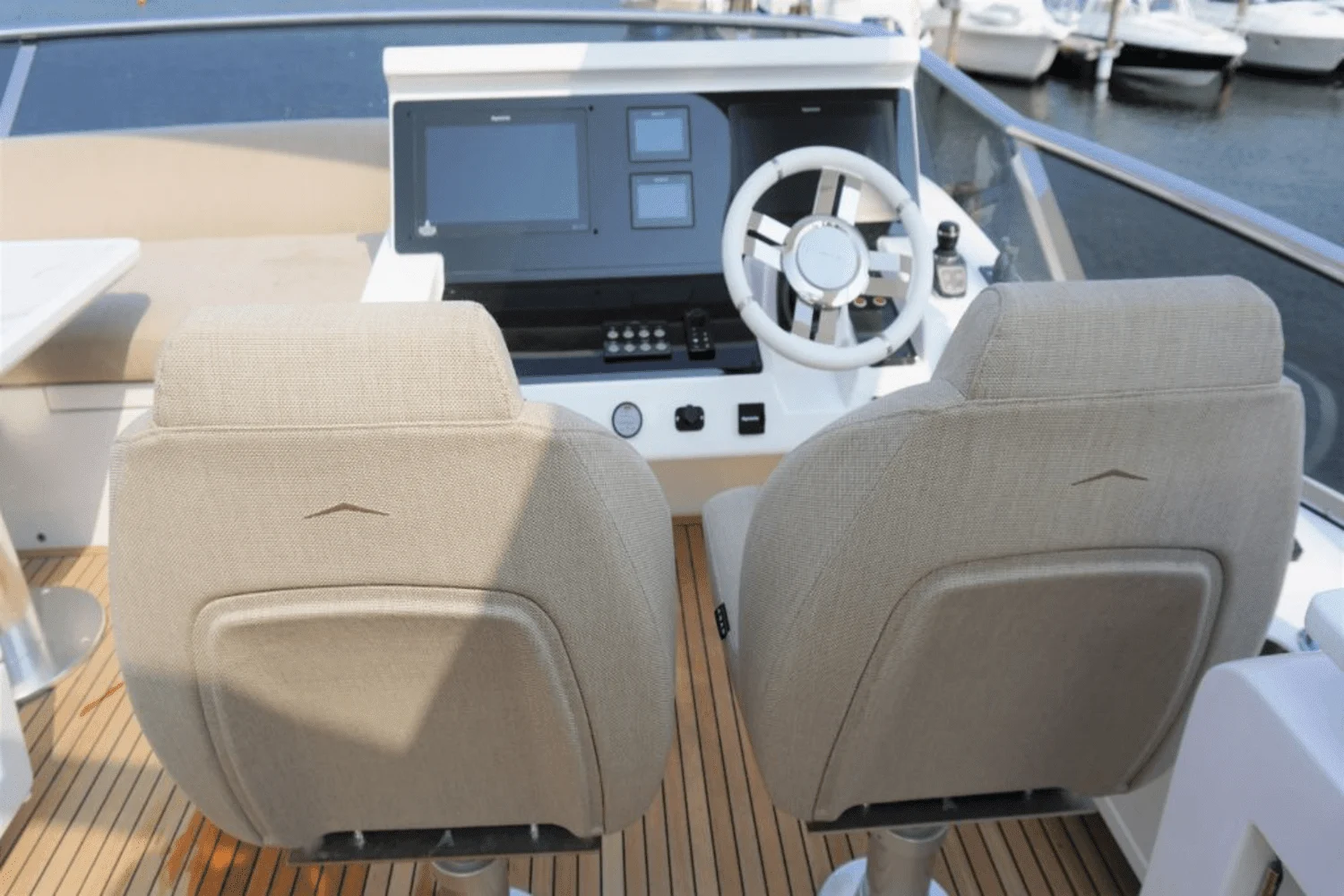 2023 Azimut
                                                             Fly 72 Image Thumbnail #39