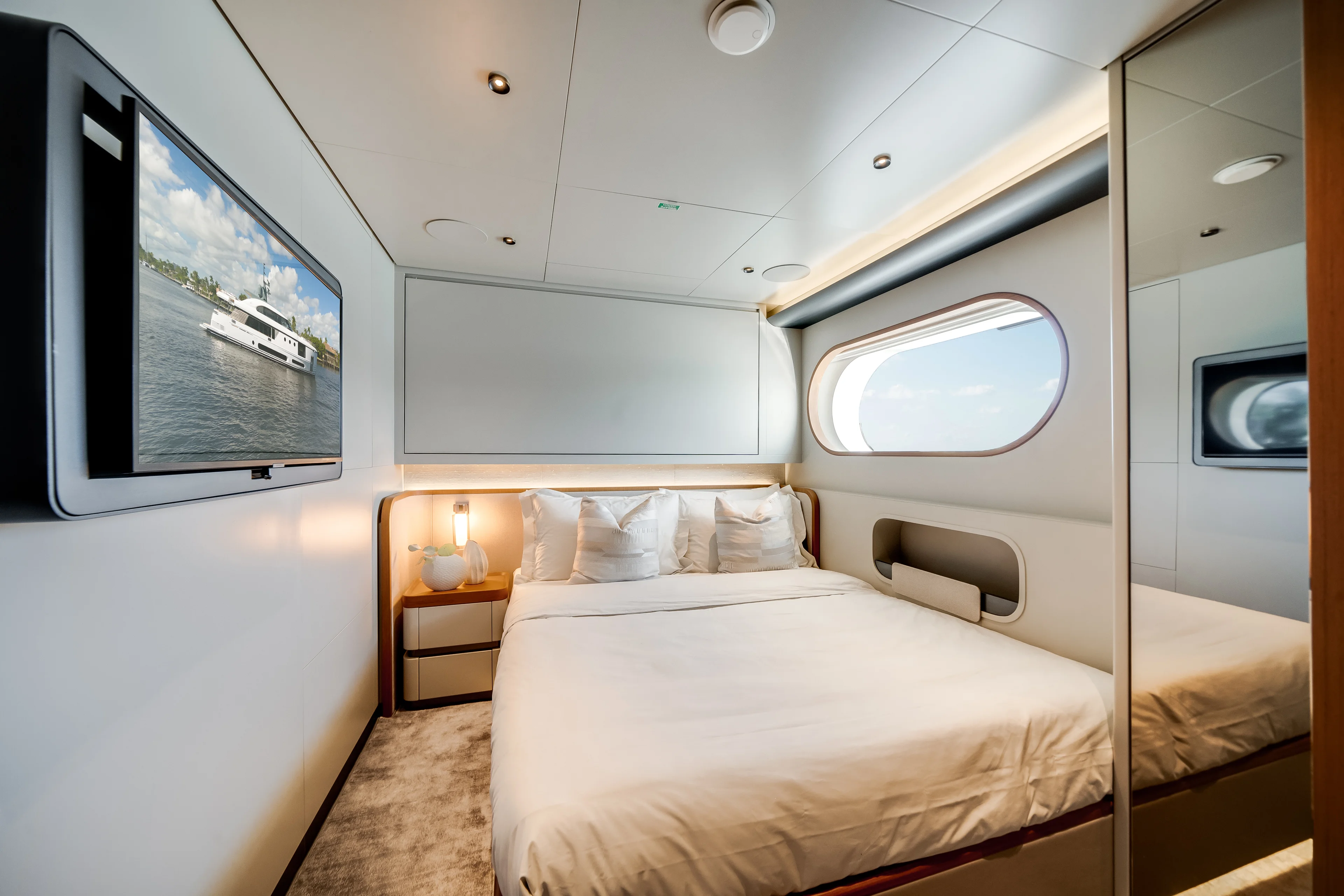 2026 Azimut Magellano 30M Image Thumbnail #13