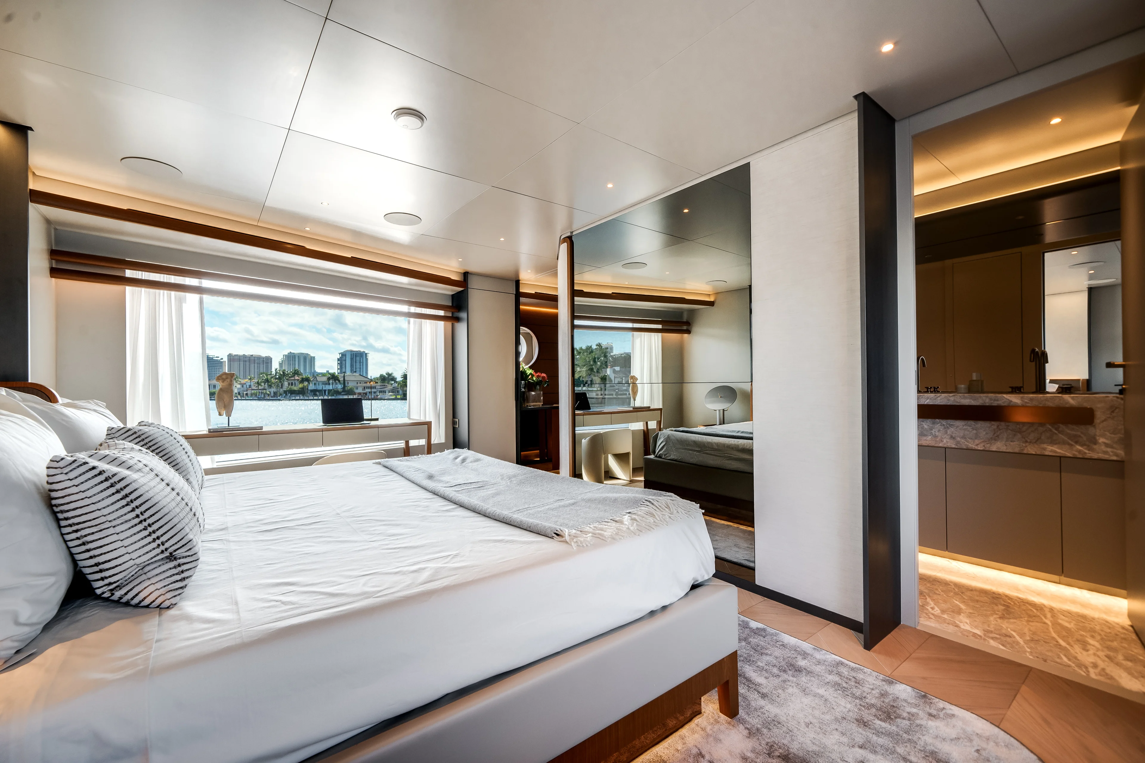 2026 Azimut Magellano 30M Image Thumbnail #23