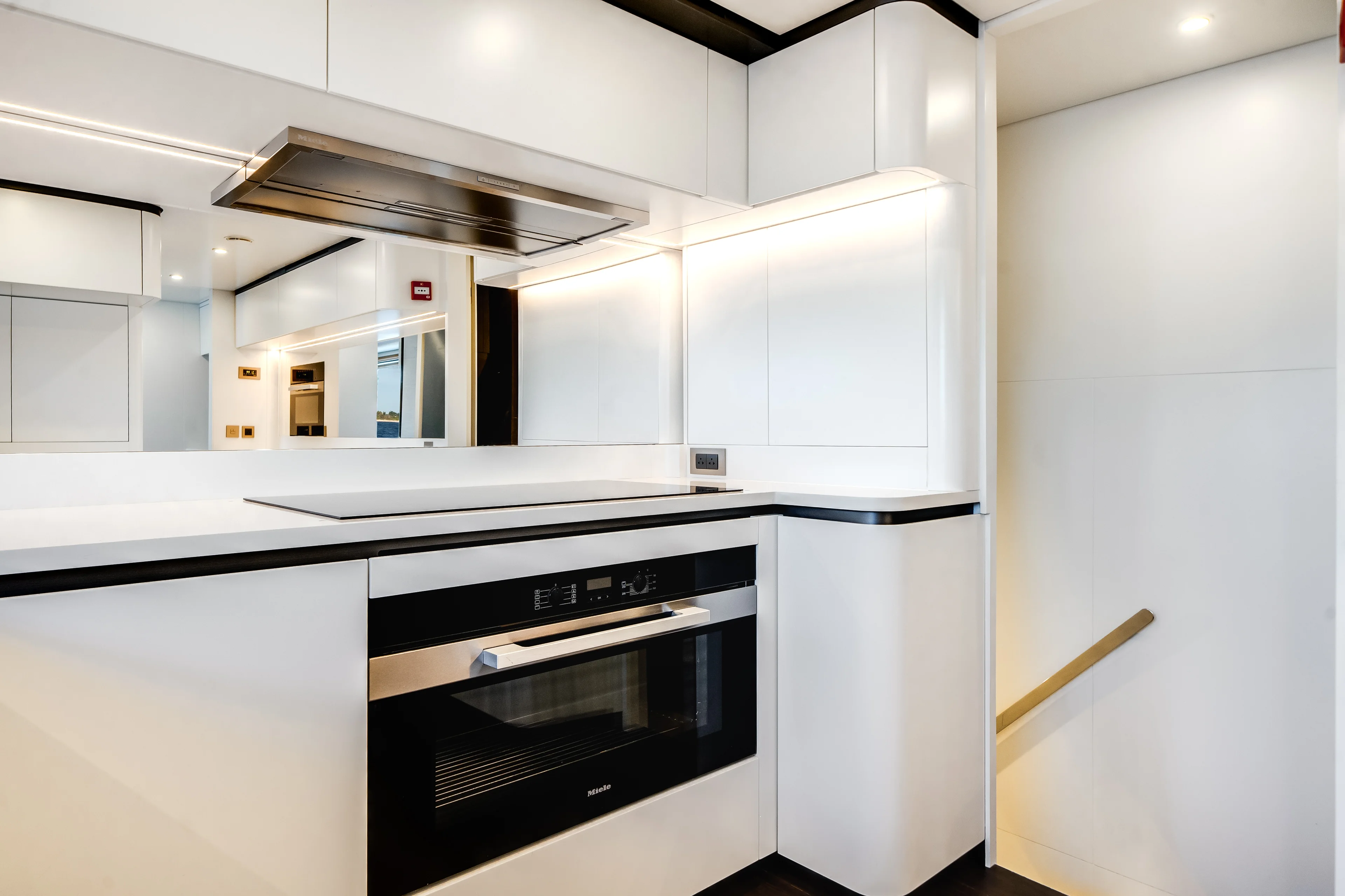 2026 Azimut Magellano 30M Image Thumbnail #90