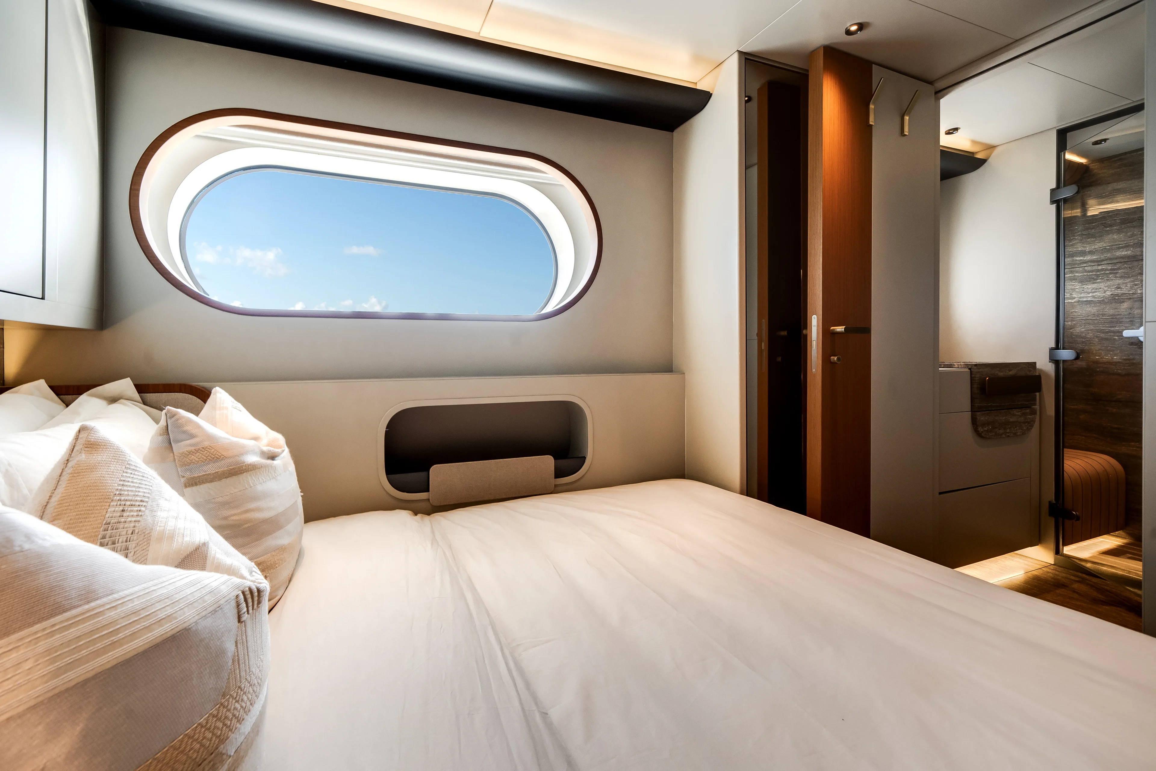 2026 Azimut Magellano 30M Image Thumbnail #14