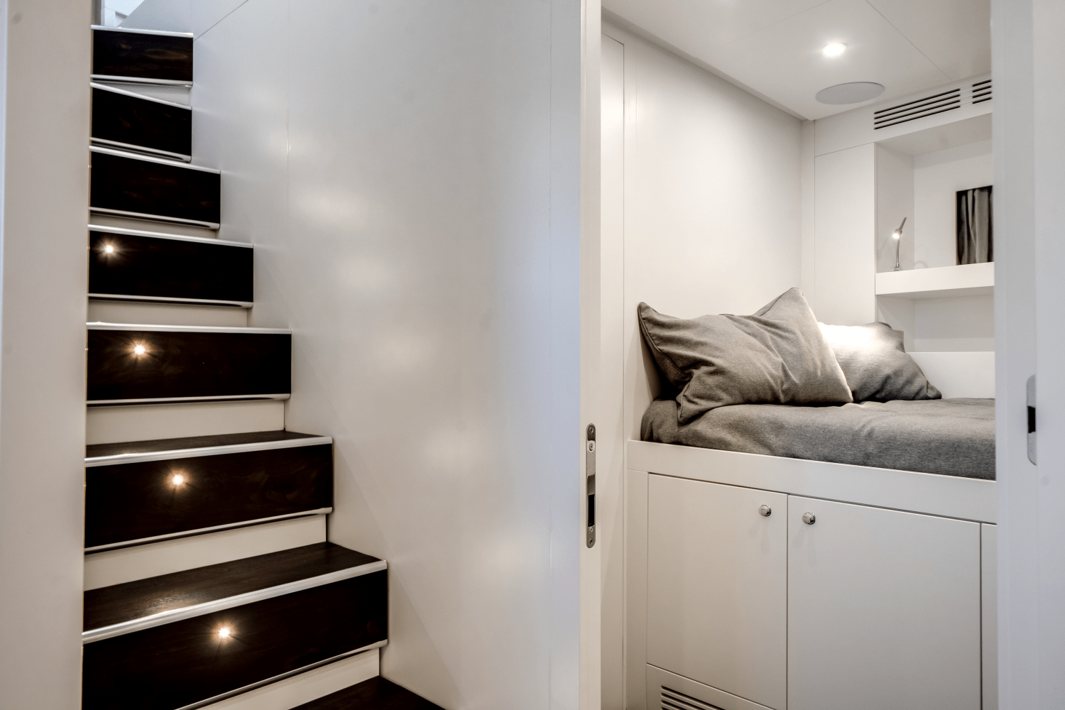 2026 Azimut Magellano 30M Image Thumbnail #59