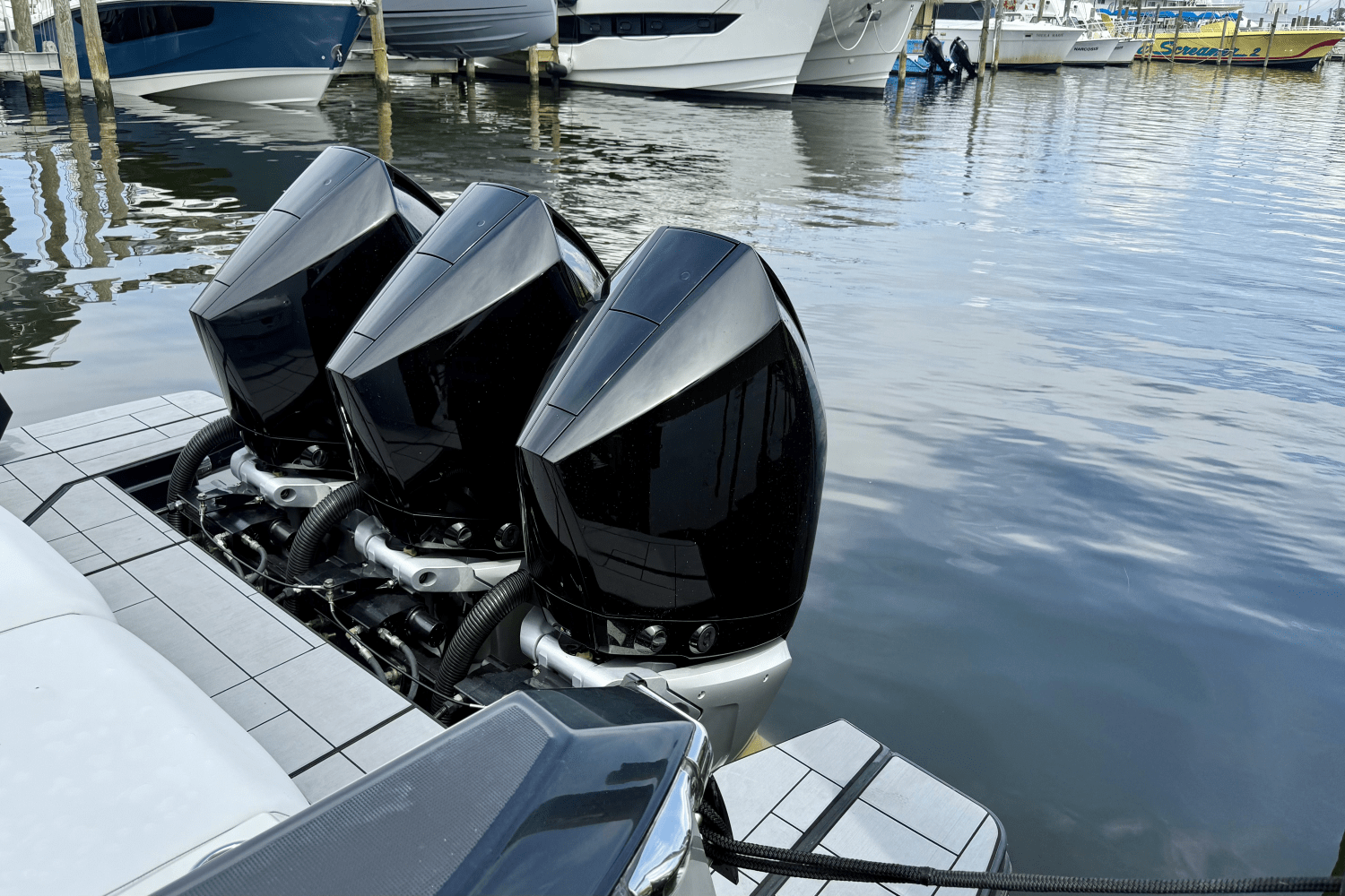 2023 Aviara AV36 Outboard Image Thumbnail #6