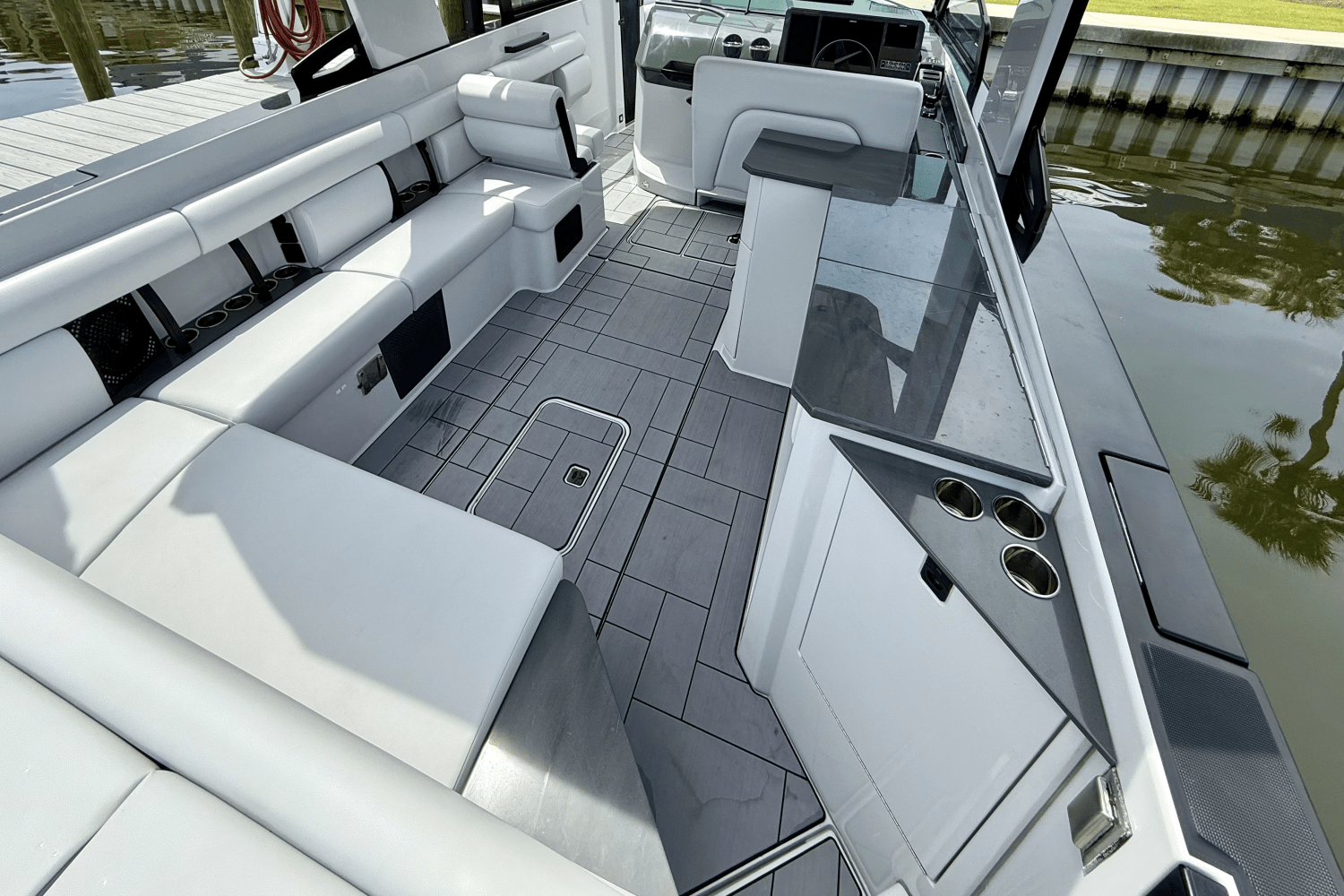 2023 Aviara AV36 Outboard Image Thumbnail #22